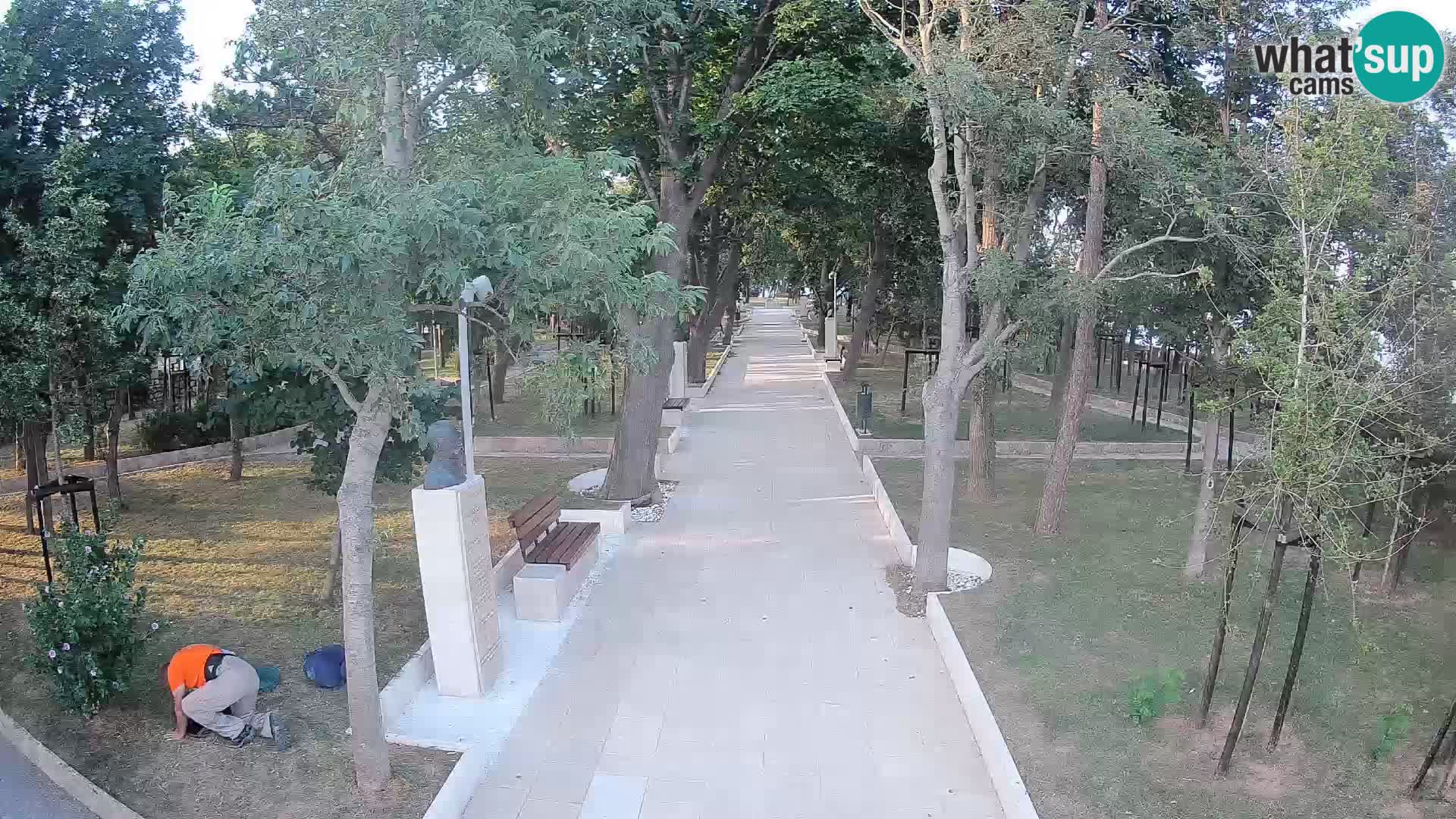 Park pisateljev Senj – Pogled v živo ob morju