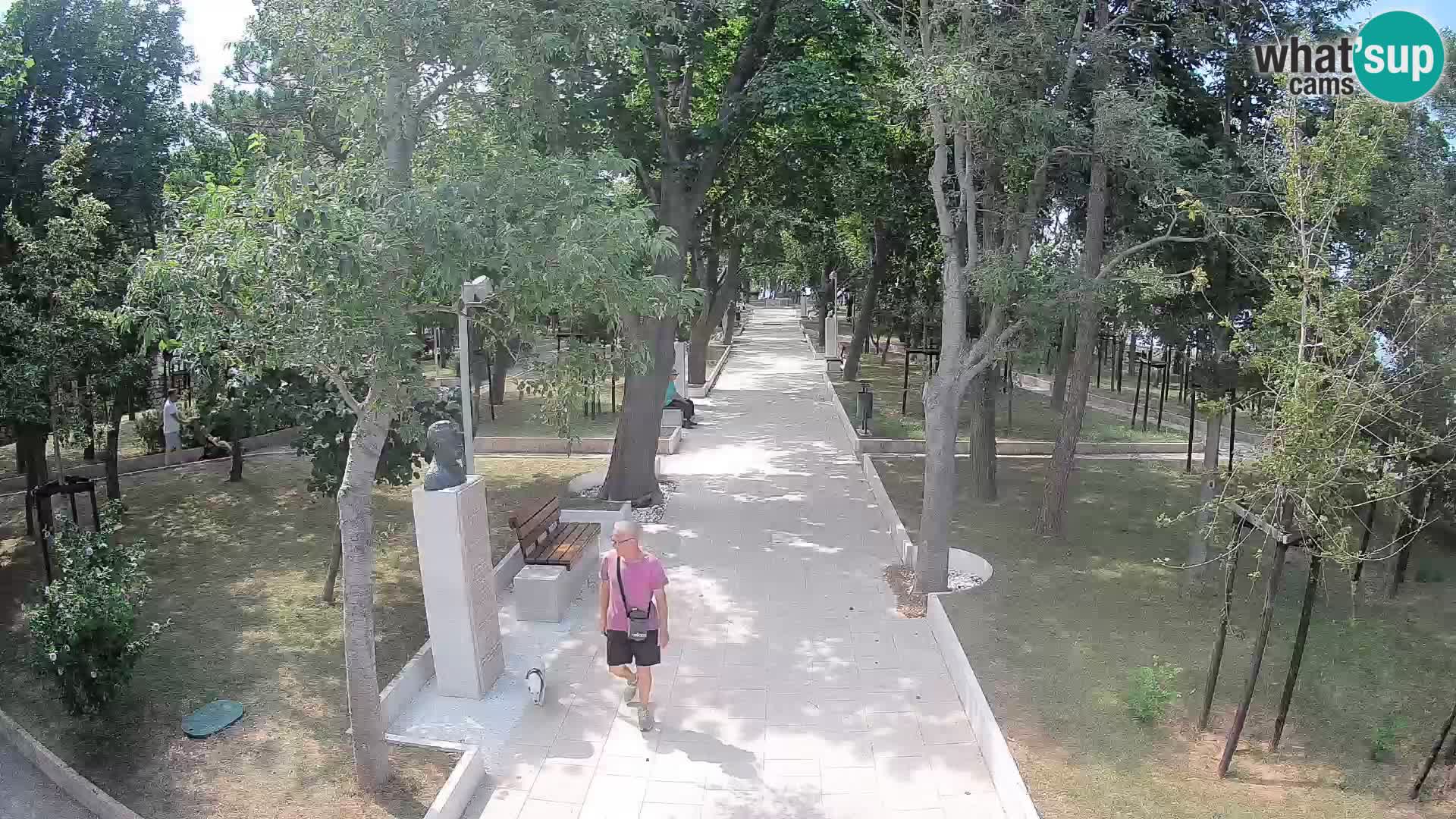 Park pisateljev Senj – Pogled v živo ob morju