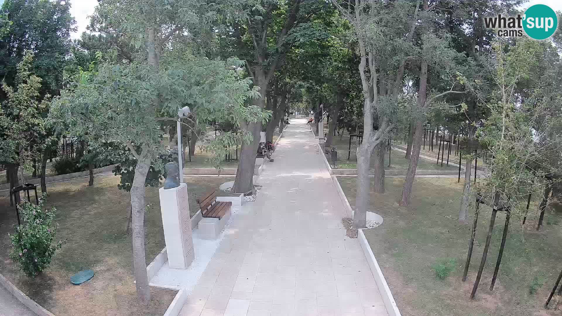 Park pisateljev Senj – Pogled v živo ob morju