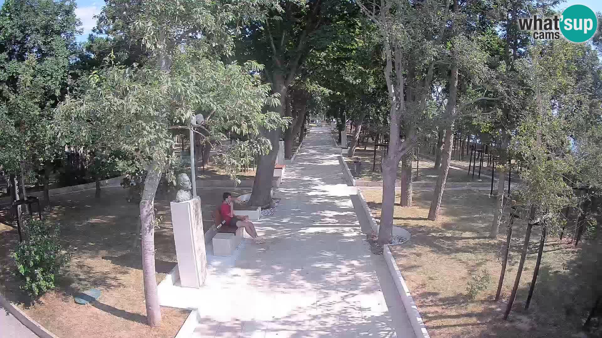 Park pisateljev Senj – Pogled v živo ob morju