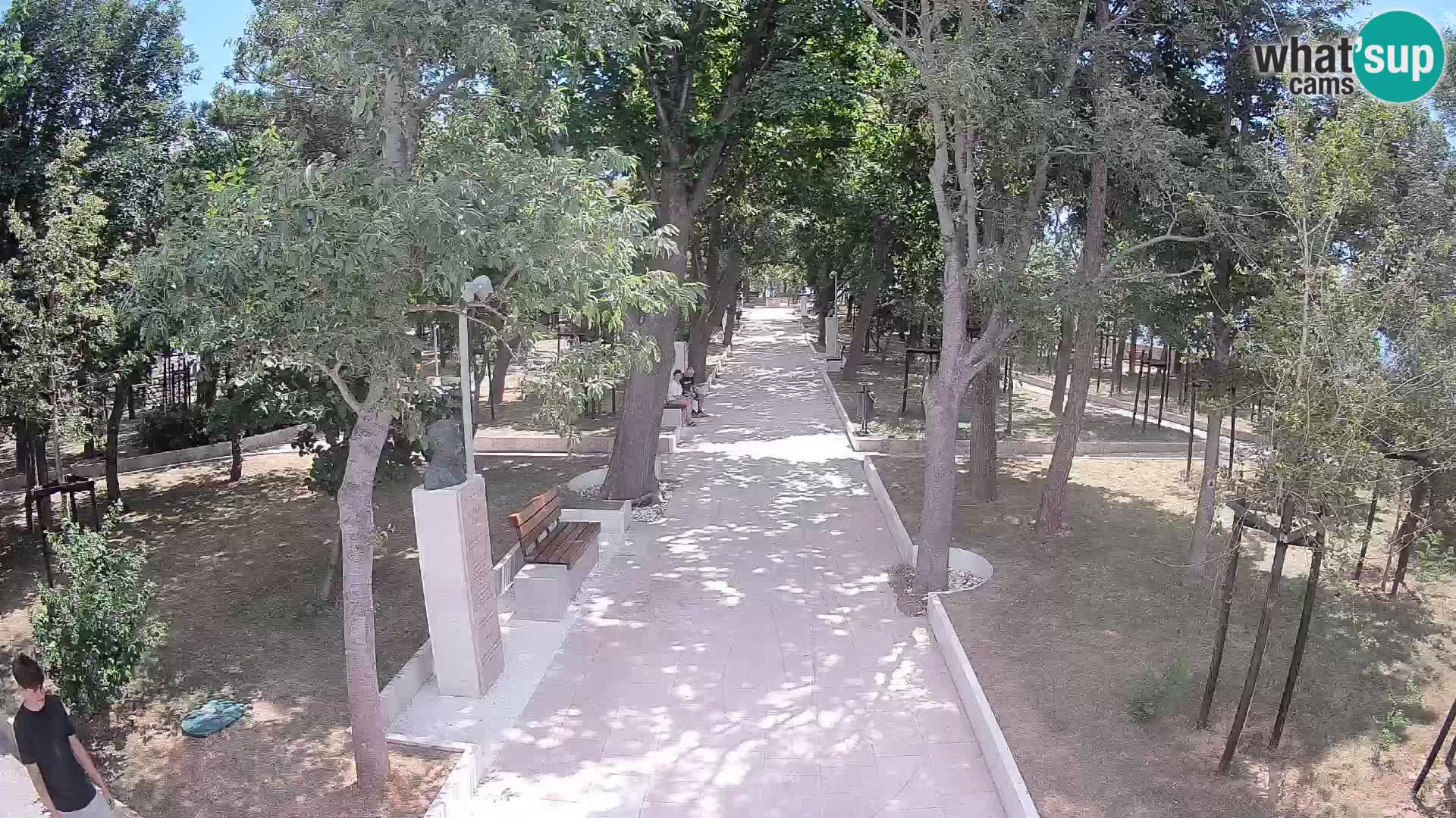 Park pisateljev Senj – Pogled v živo ob morju