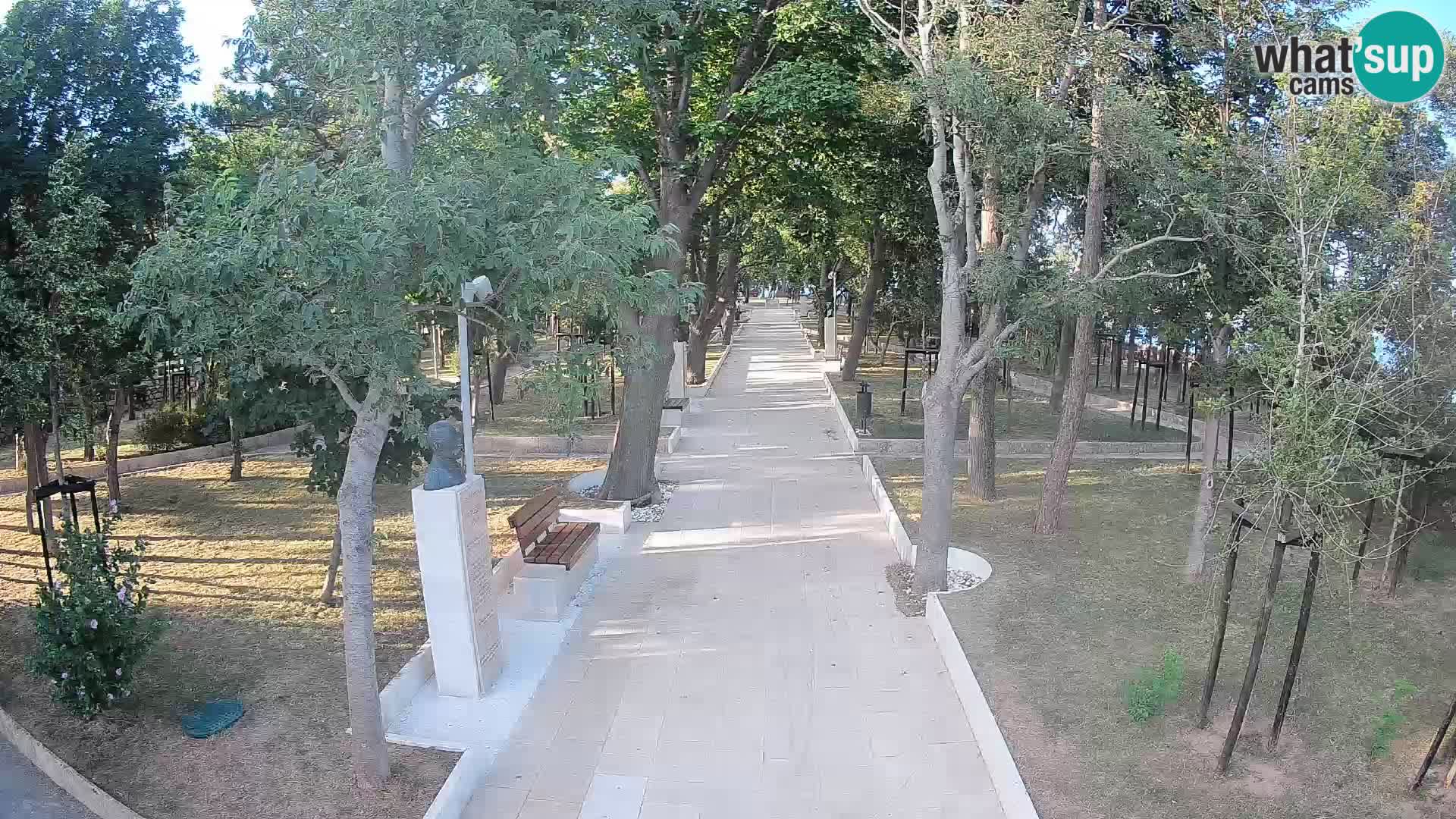 Park pisateljev Senj – Pogled v živo ob morju