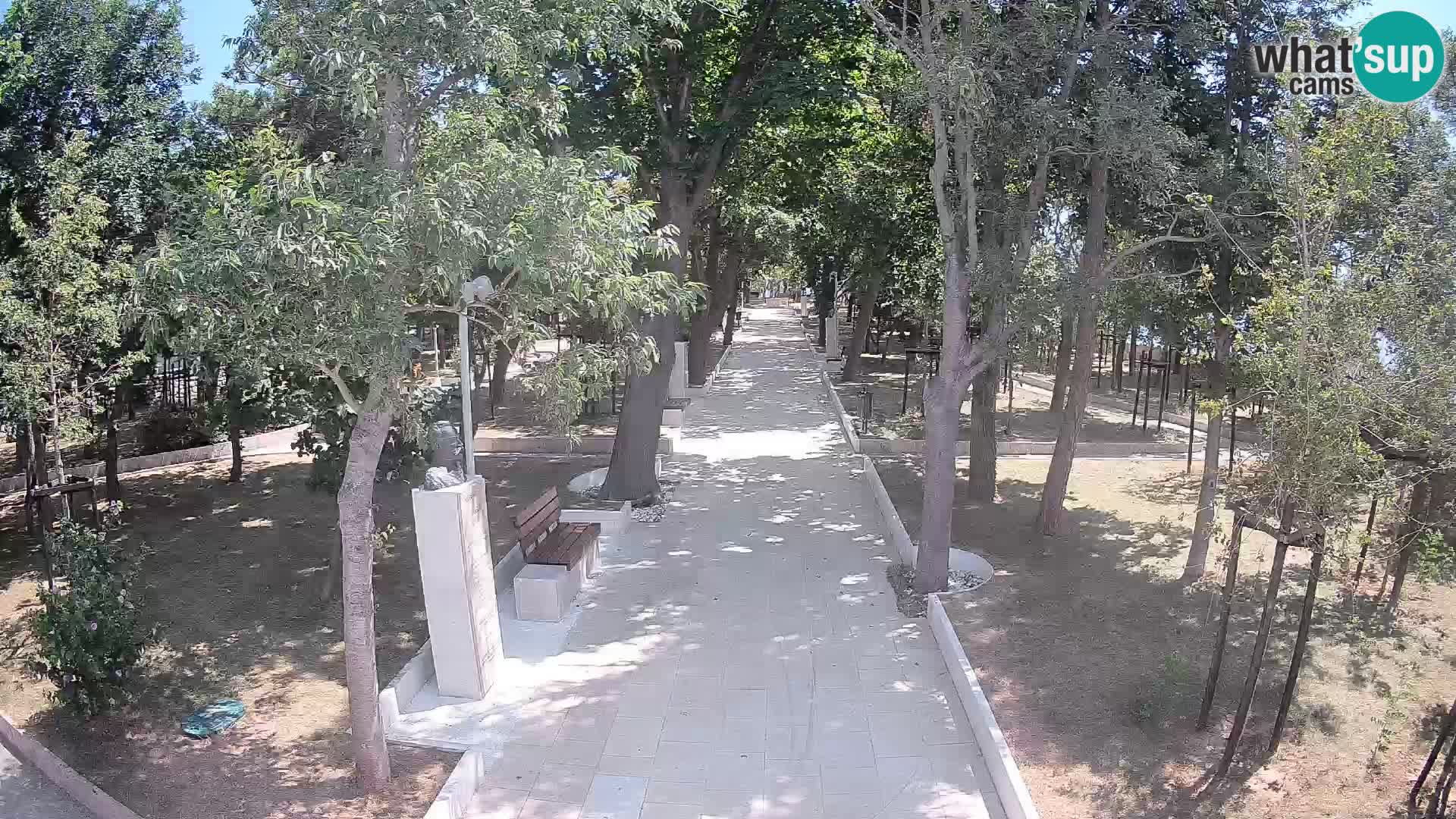 Park pisateljev Senj – Pogled v živo ob morju