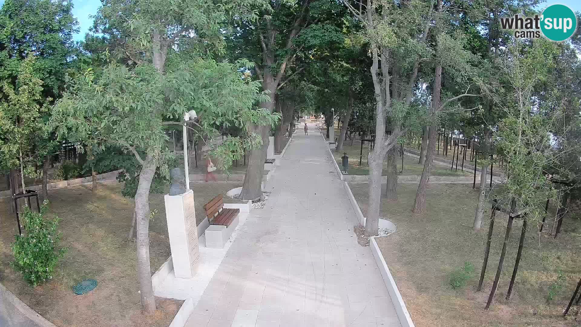 Park pisateljev Senj – Pogled v živo ob morju