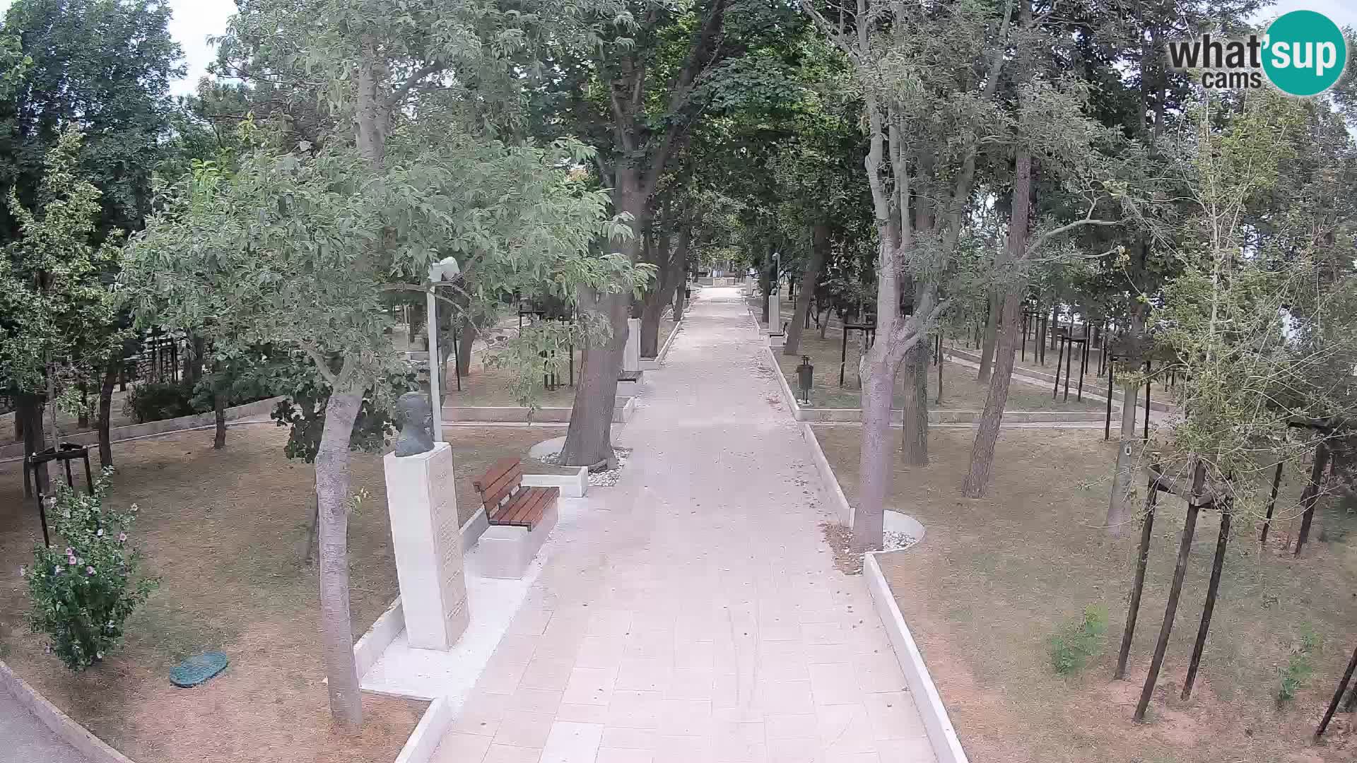 Park pisateljev Senj – Pogled v živo ob morju