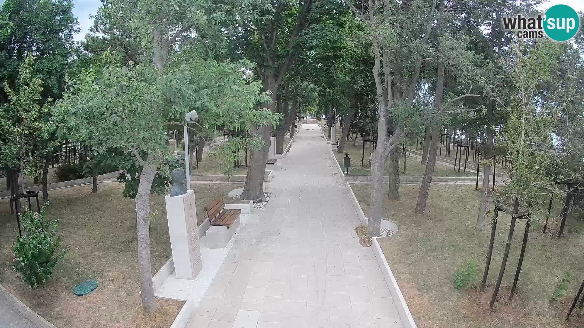 Park pisateljev Senj – Pogled v živo ob morju