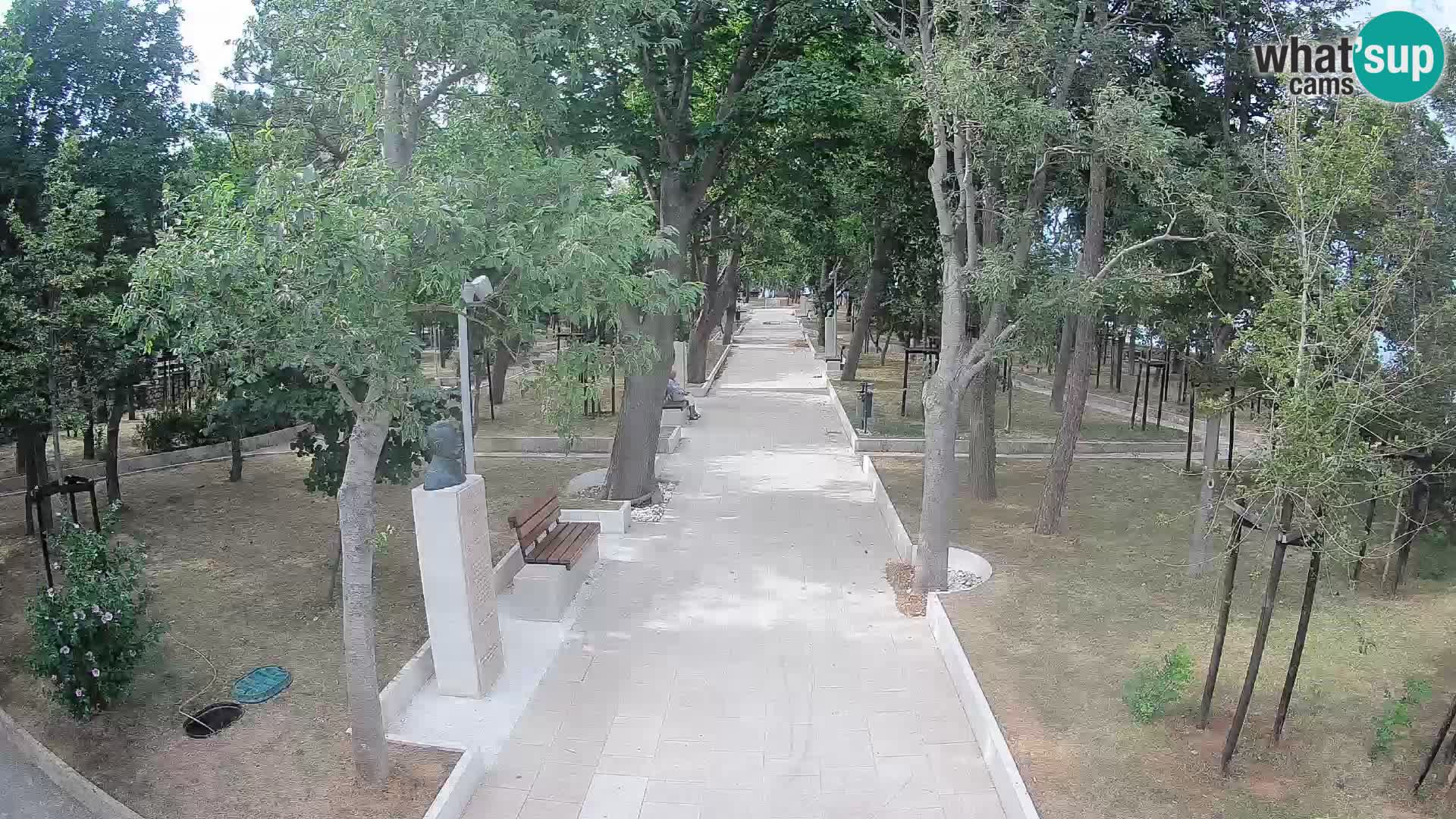 Park pisateljev Senj – Pogled v živo ob morju