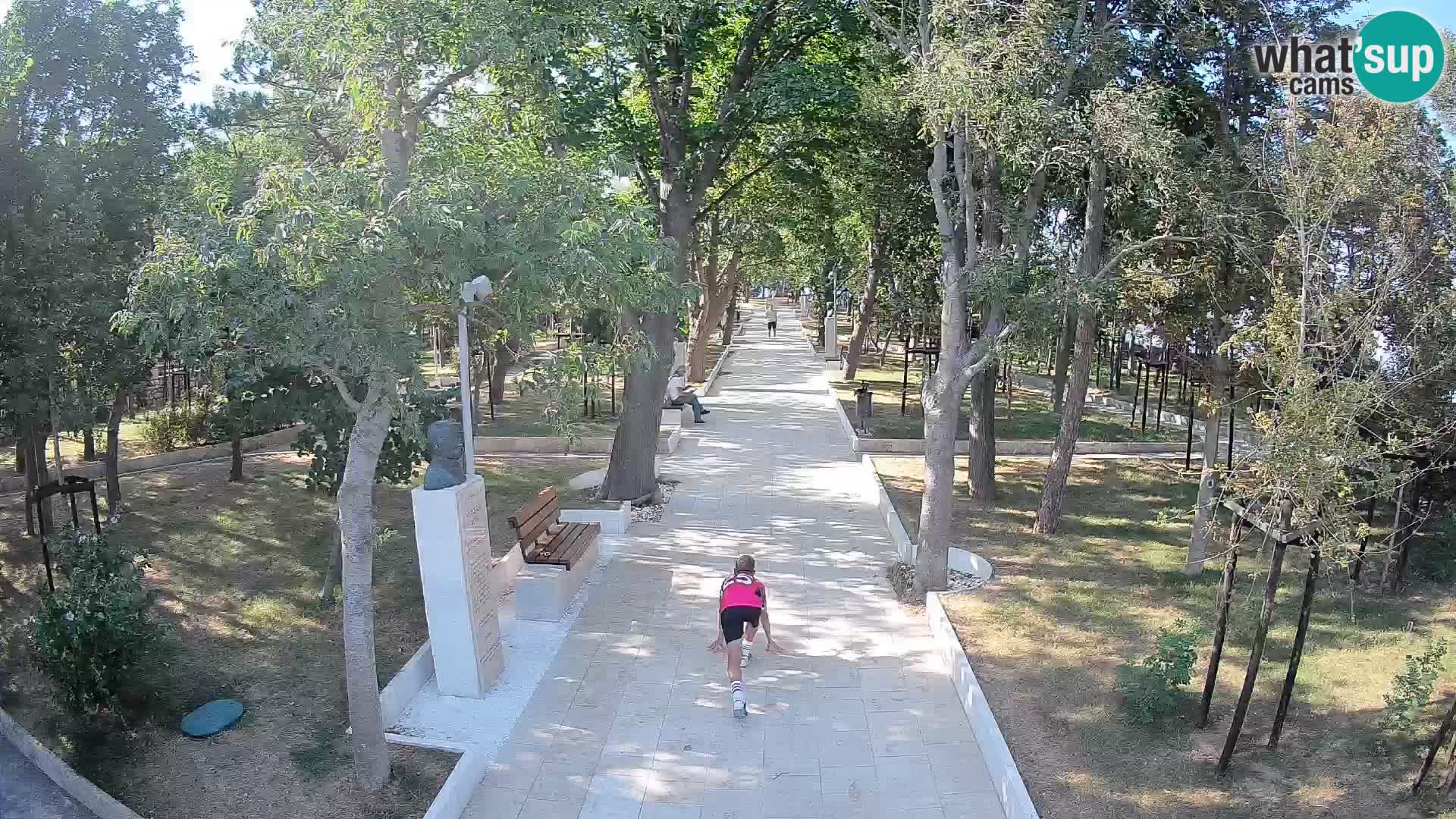 Park pisateljev Senj – Pogled v živo ob morju