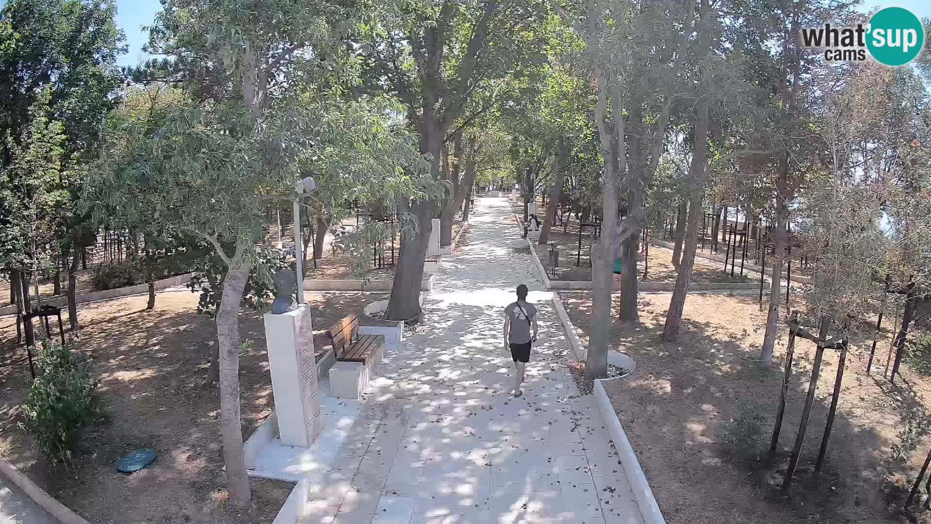 Park pisateljev Senj – Pogled v živo ob morju