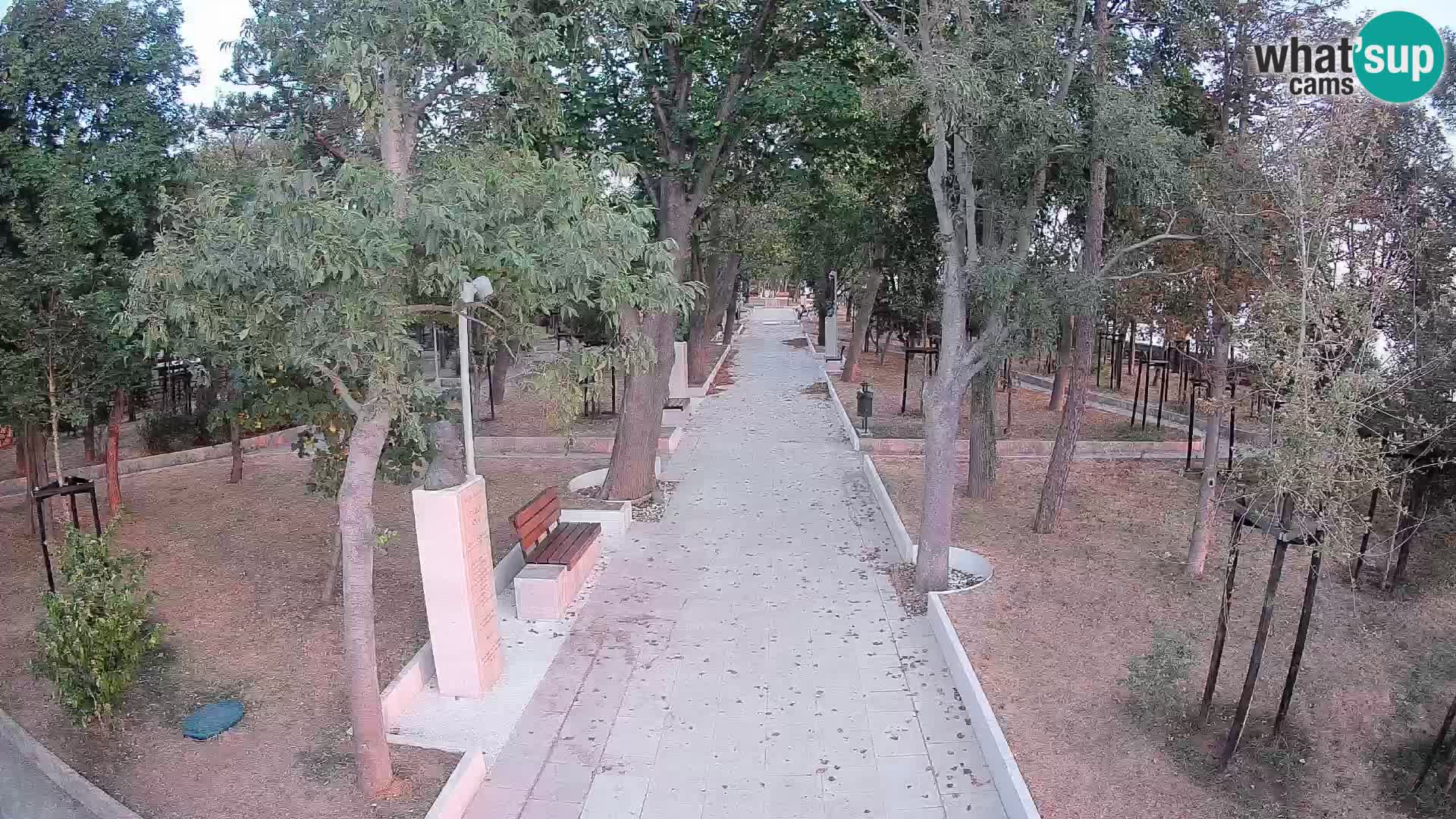Park pisateljev Senj – Pogled v živo ob morju