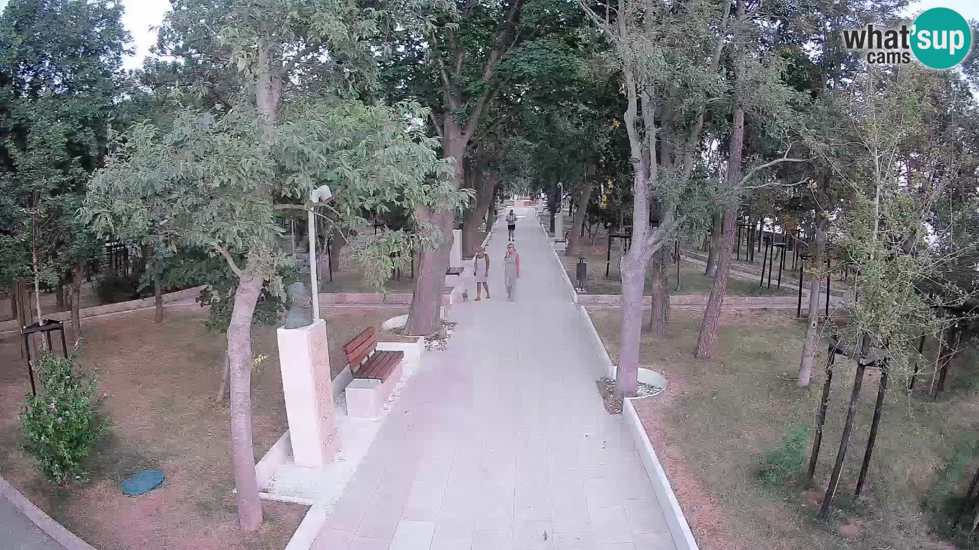 Park pisateljev Senj – Pogled v živo ob morju