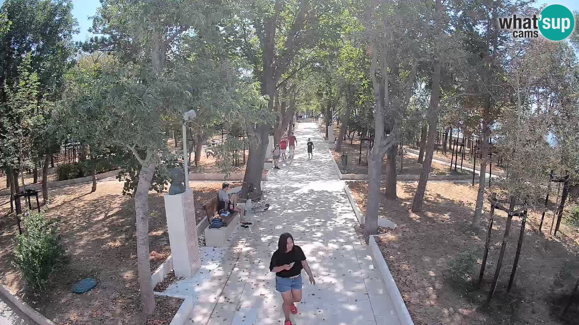 Park pisateljev Senj – Pogled v živo ob morju