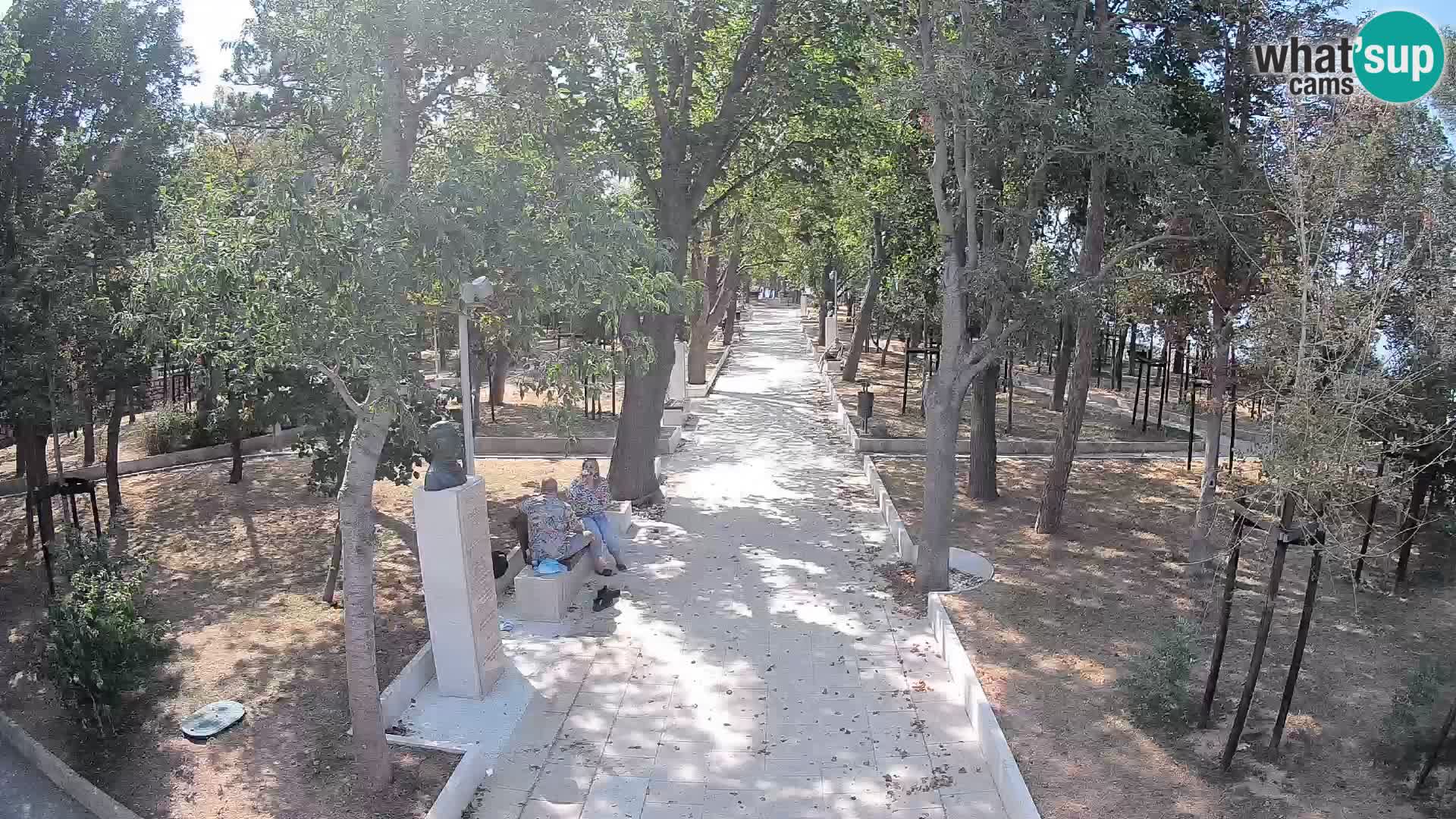 Park pisateljev Senj – Pogled v živo ob morju