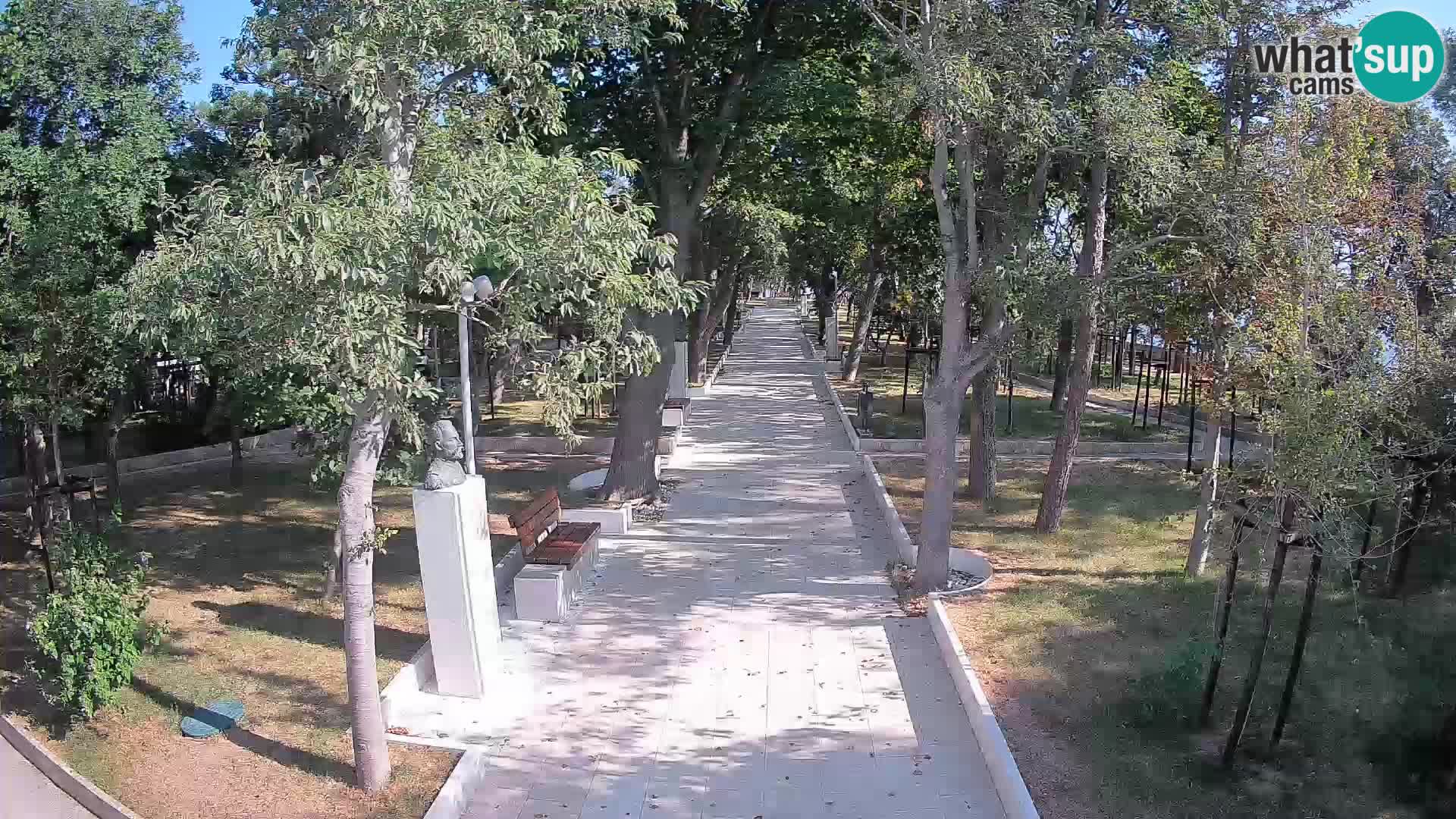 Park pisateljev Senj – Pogled v živo ob morju