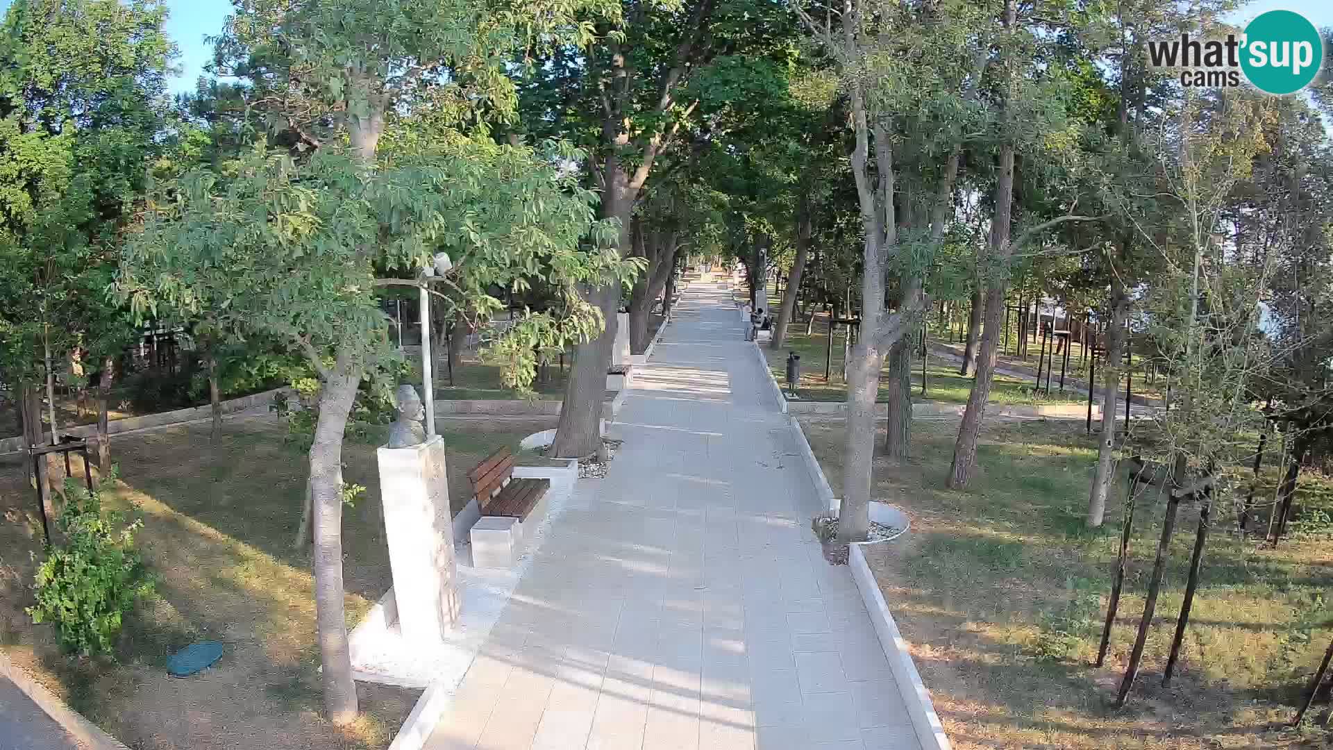 Park pisateljev Senj – Pogled v živo ob morju