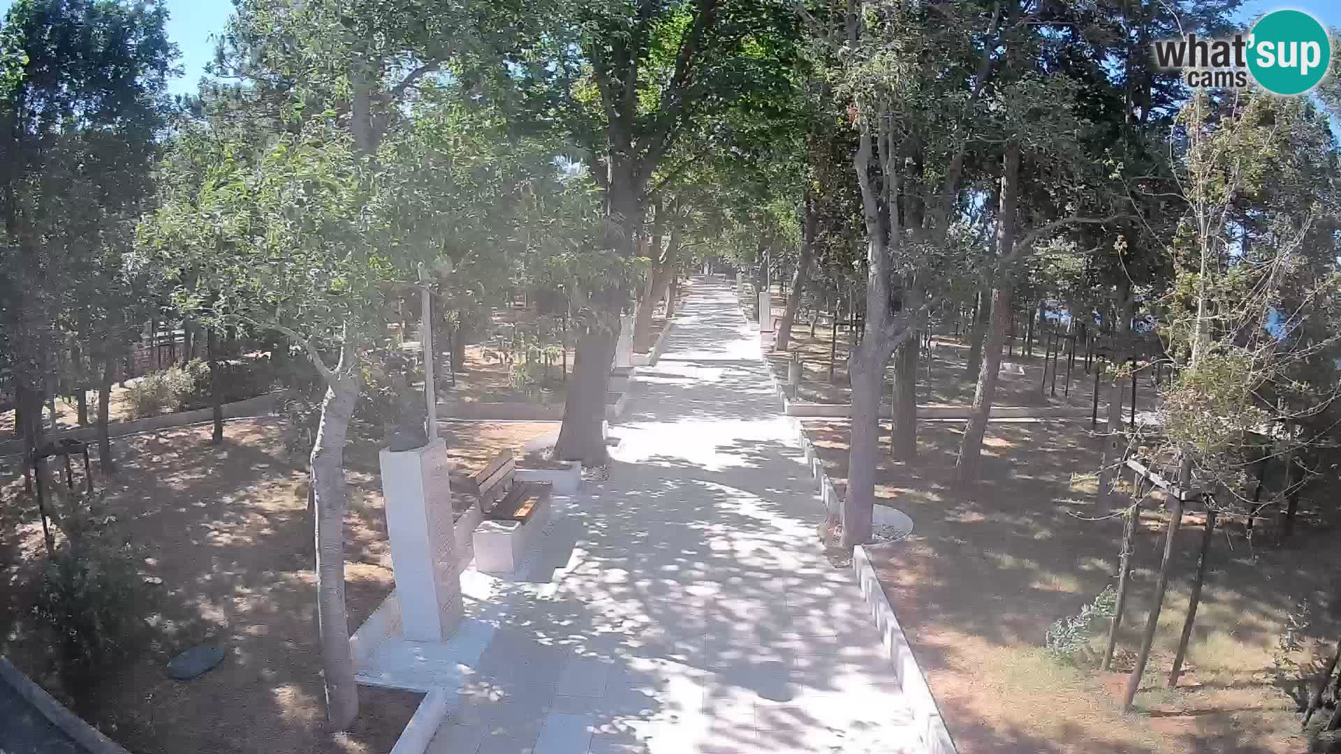 Park pisateljev Senj – Pogled v živo ob morju
