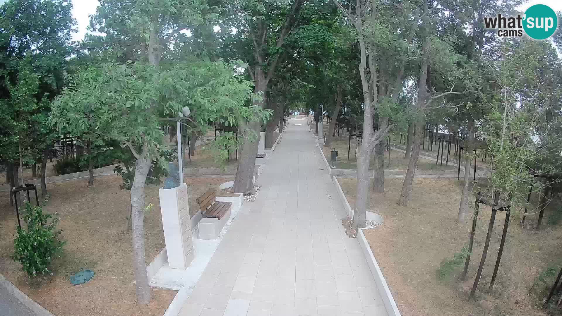 Park pisateljev Senj – Pogled v živo ob morju