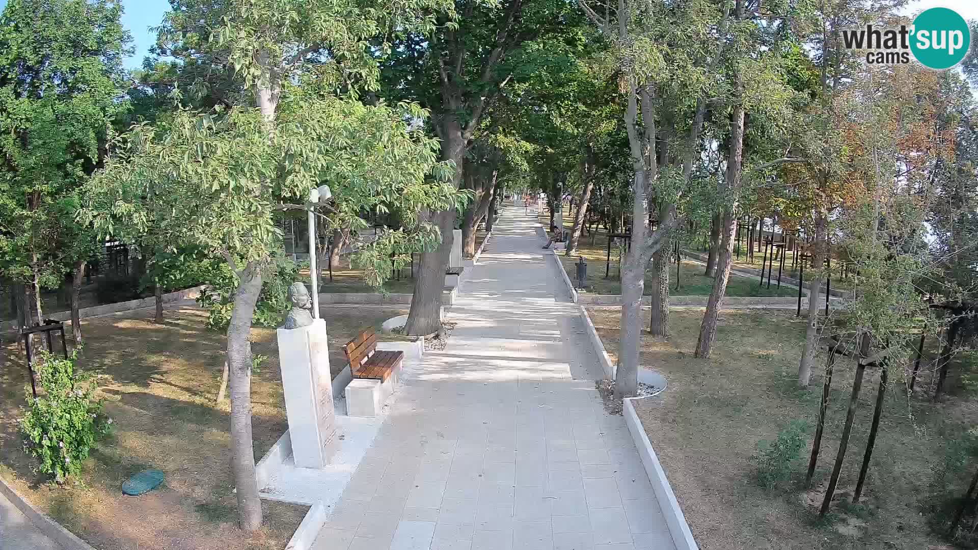 Park pisateljev Senj – Pogled v živo ob morju