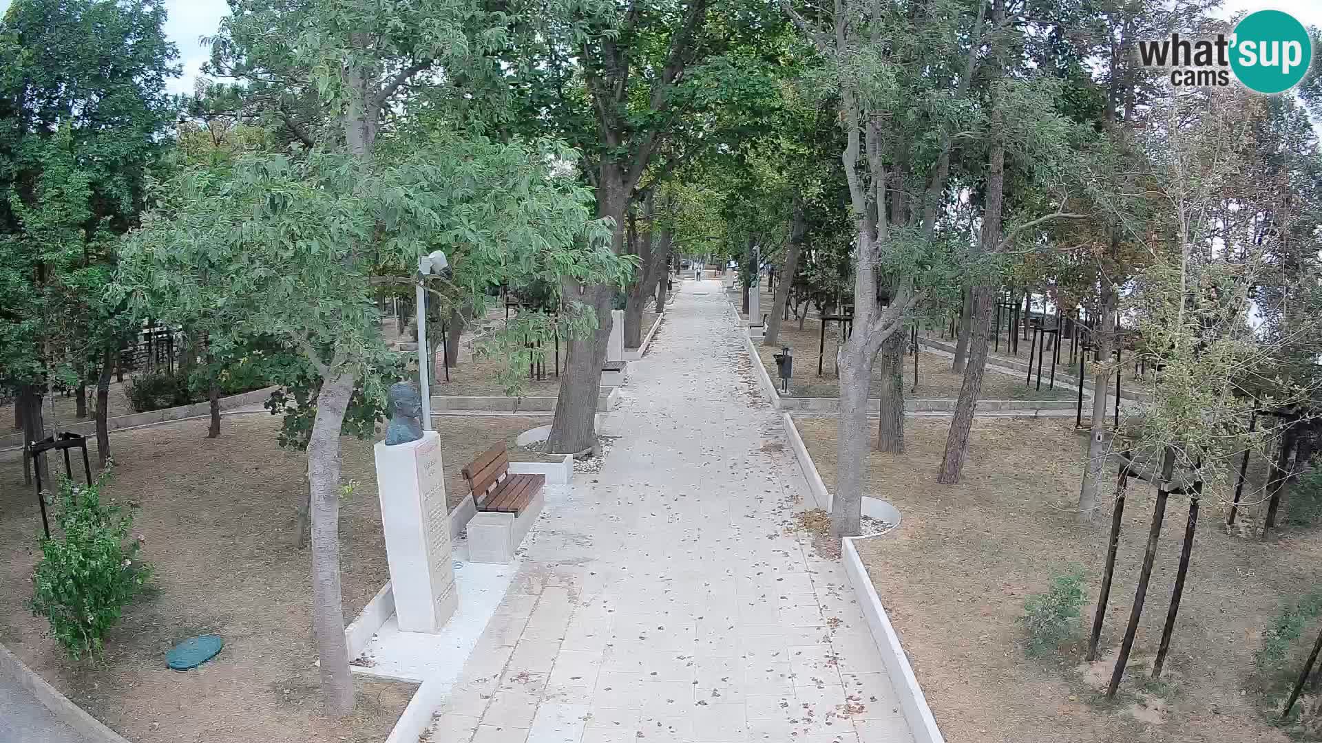 Park pisateljev Senj – Pogled v živo ob morju