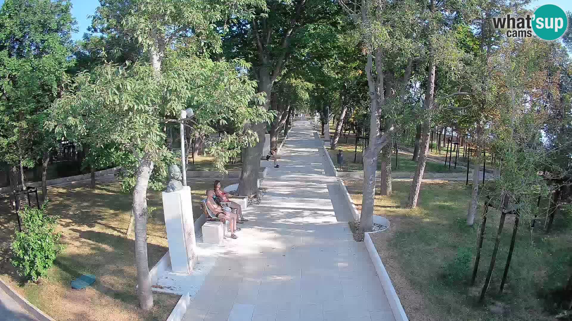 Park pisateljev Senj – Pogled v živo ob morju