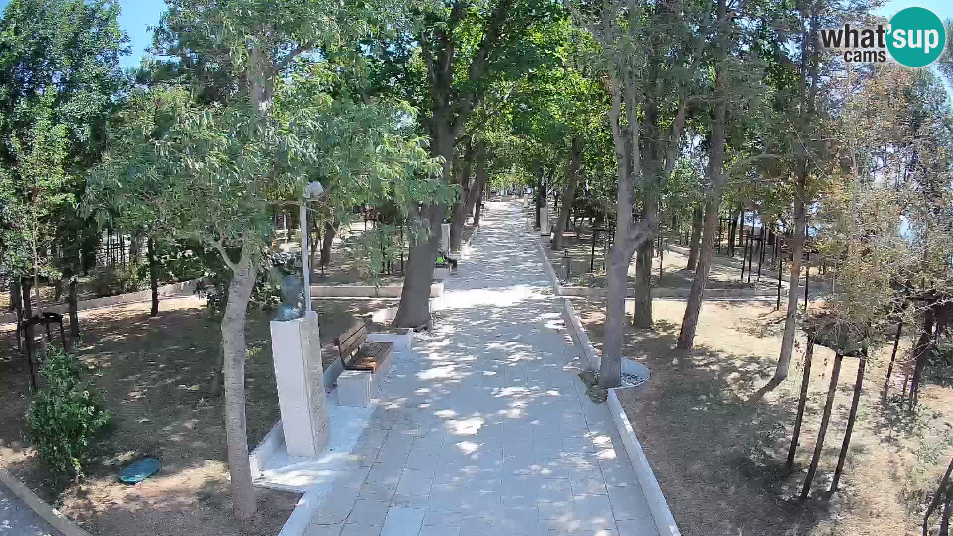 Park pisateljev Senj – Pogled v živo ob morju