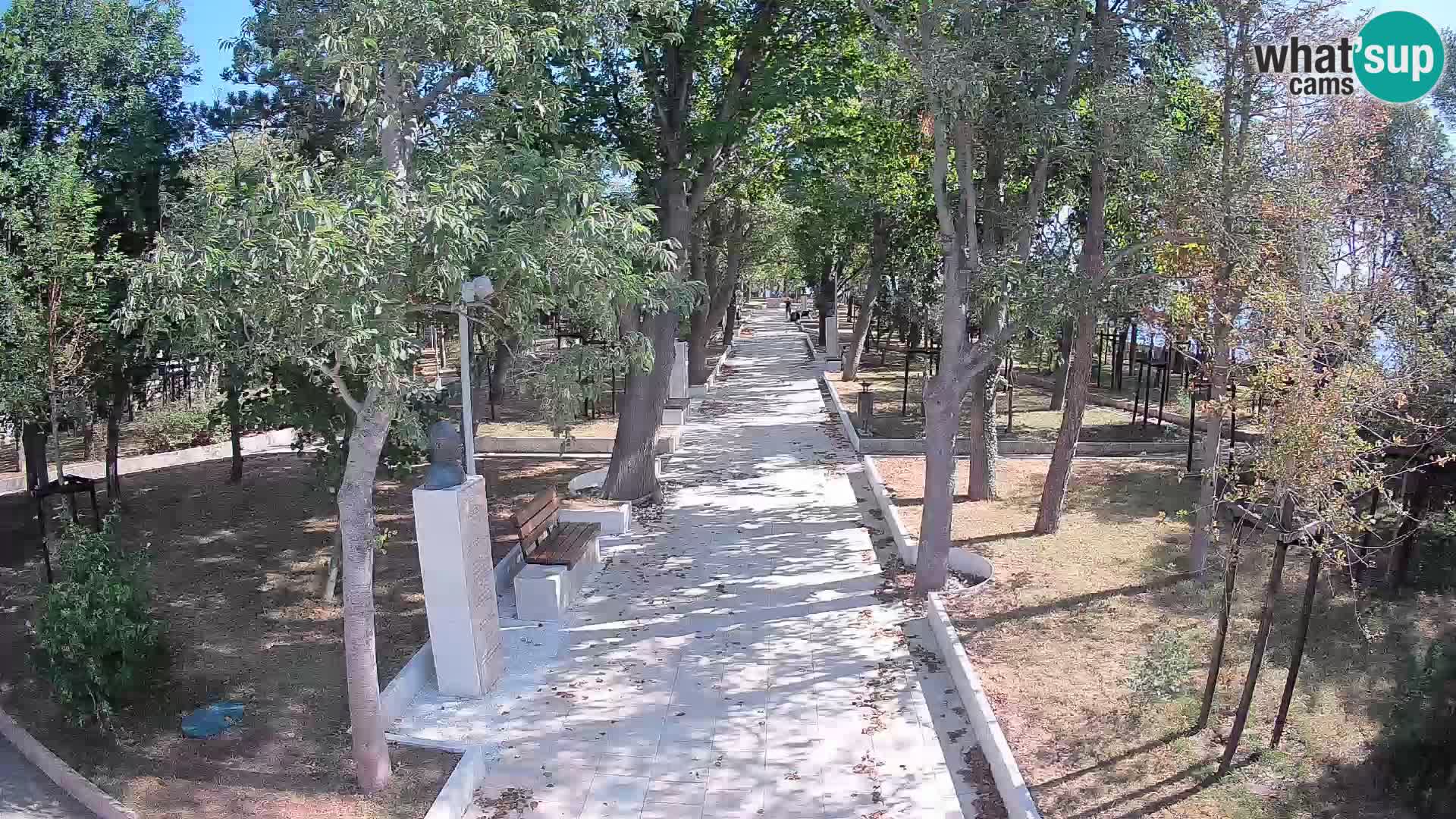 Park pisateljev Senj – Pogled v živo ob morju