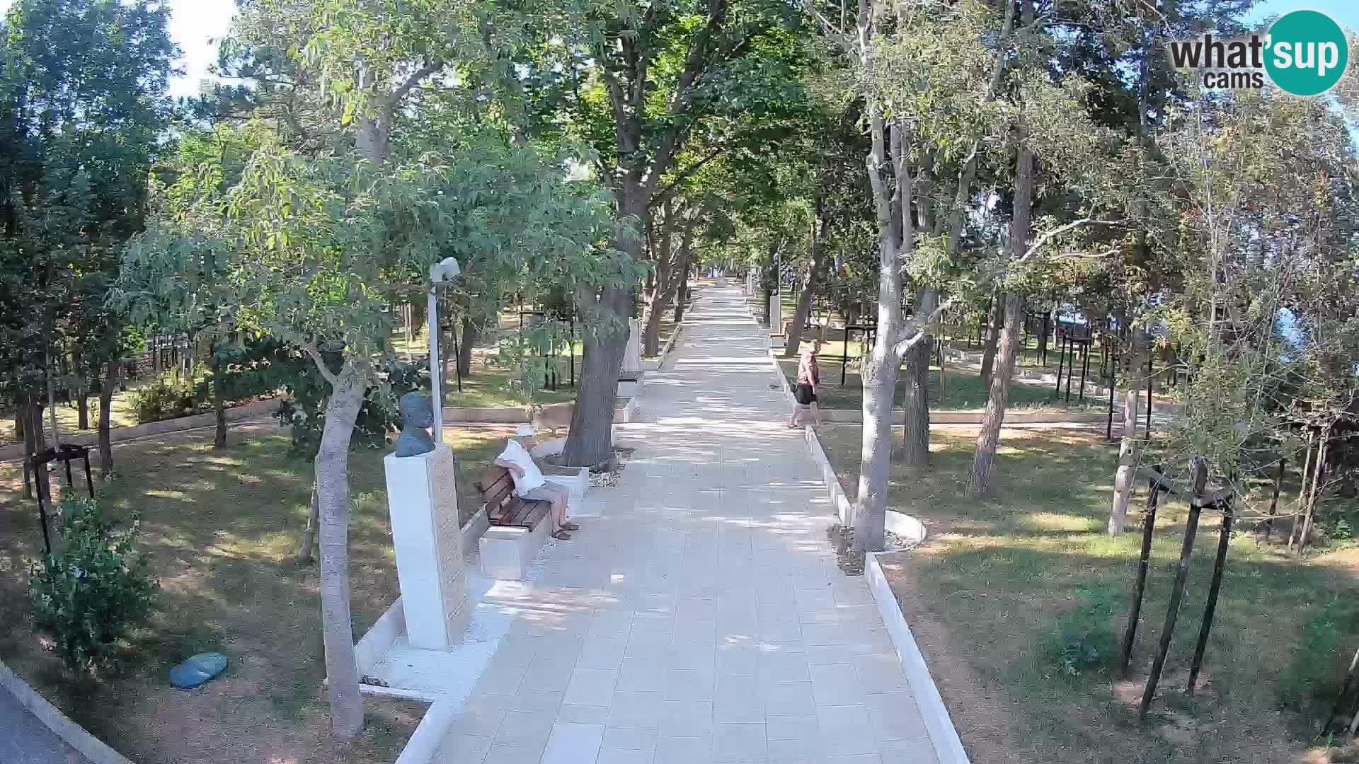 Park pisateljev Senj – Pogled v živo ob morju