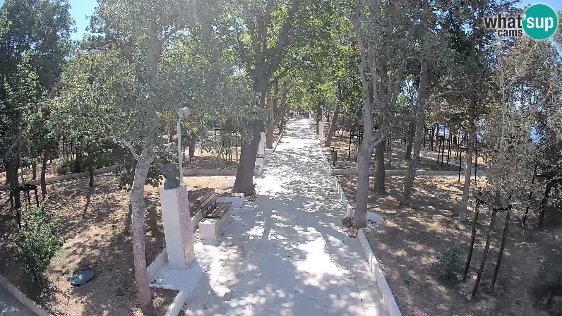 Park pisateljev Senj – Pogled v živo ob morju