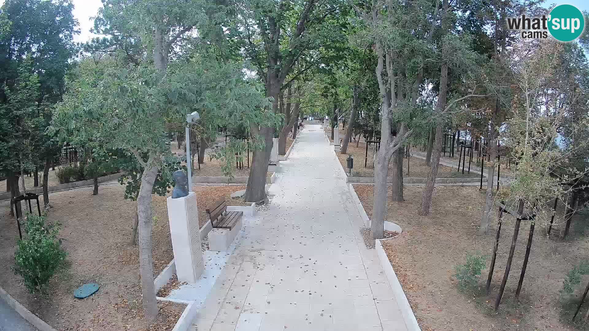 Park pisateljev Senj – Pogled v živo ob morju