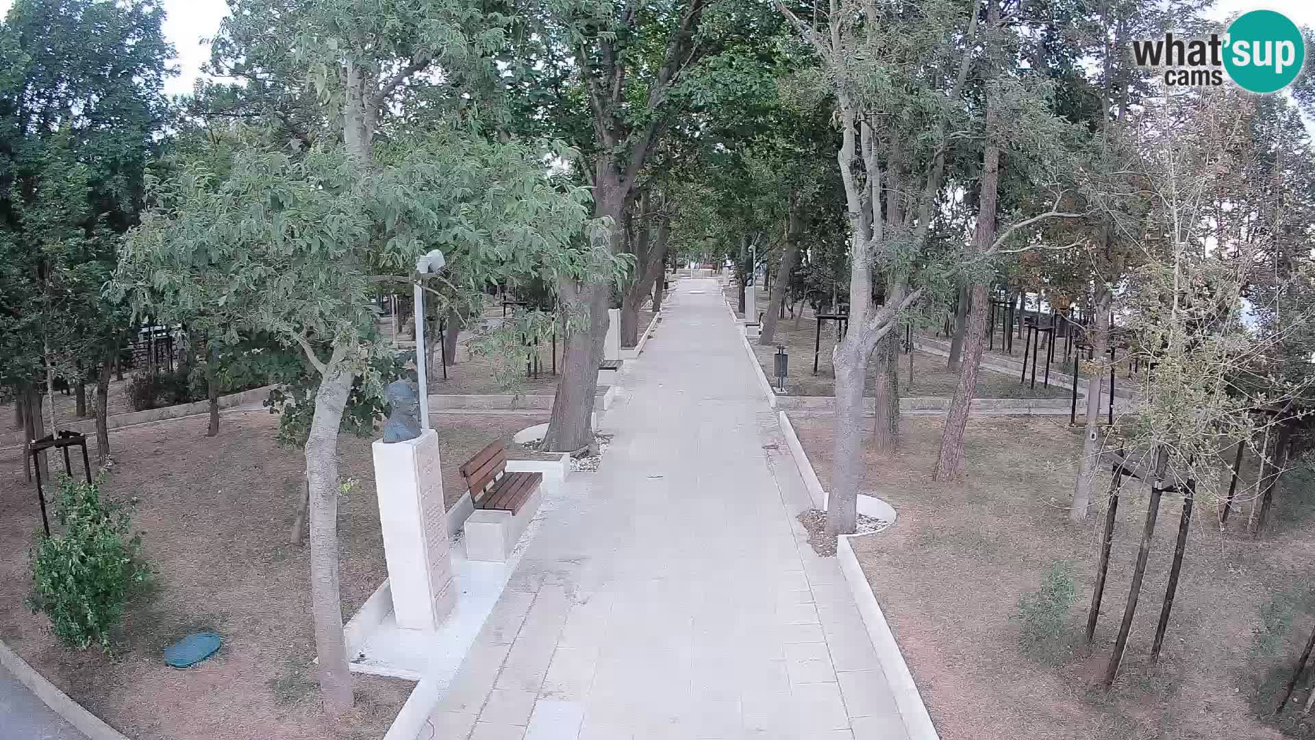 Park pisateljev Senj – Pogled v živo ob morju