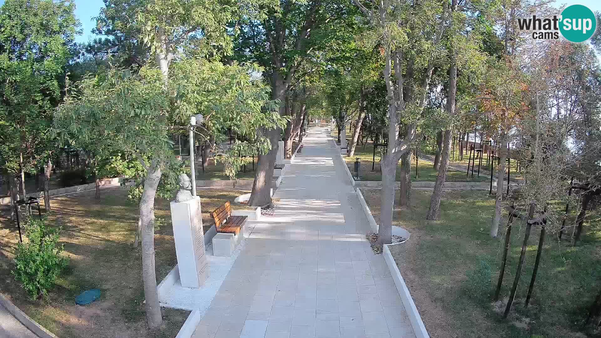 Park pisateljev Senj – Pogled v živo ob morju