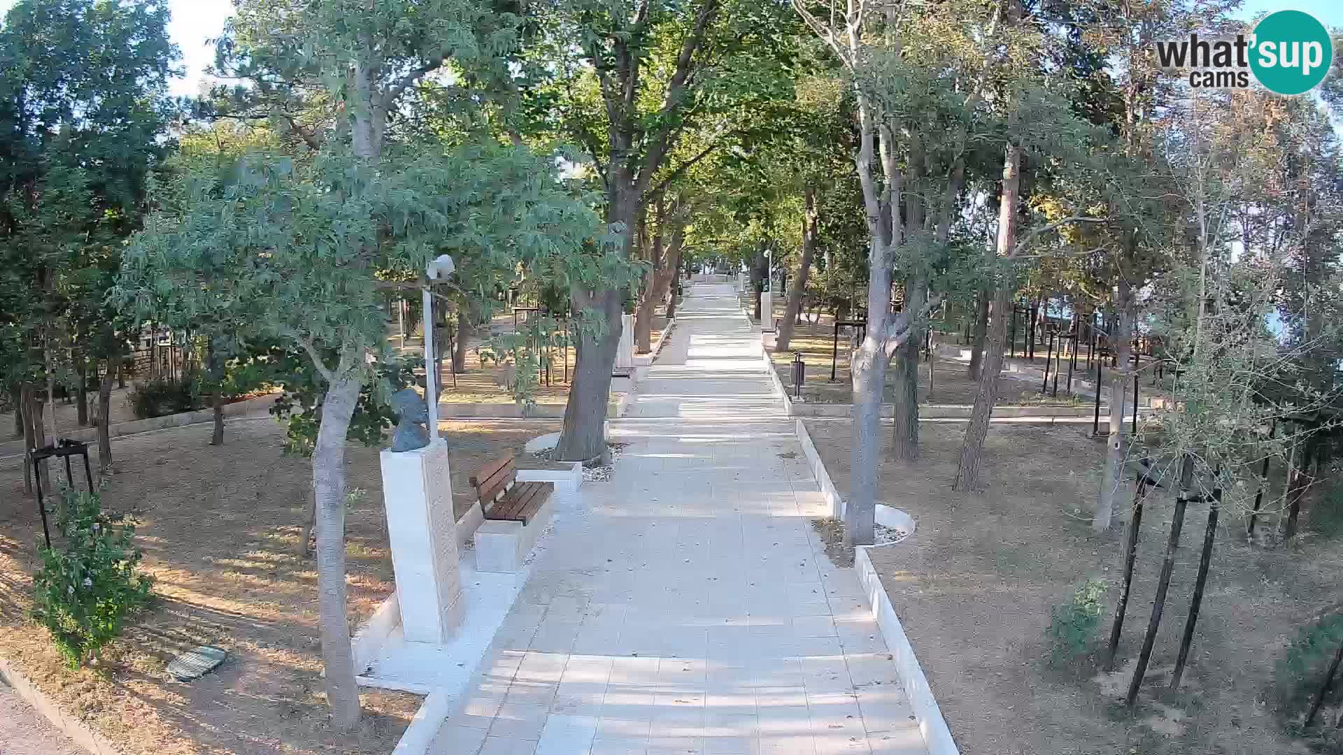 Park pisateljev Senj – Pogled v živo ob morju