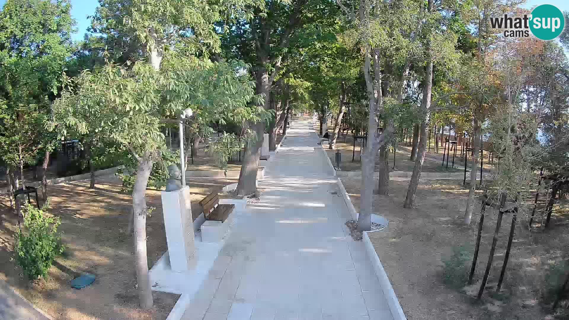 Park pisateljev Senj – Pogled v živo ob morju