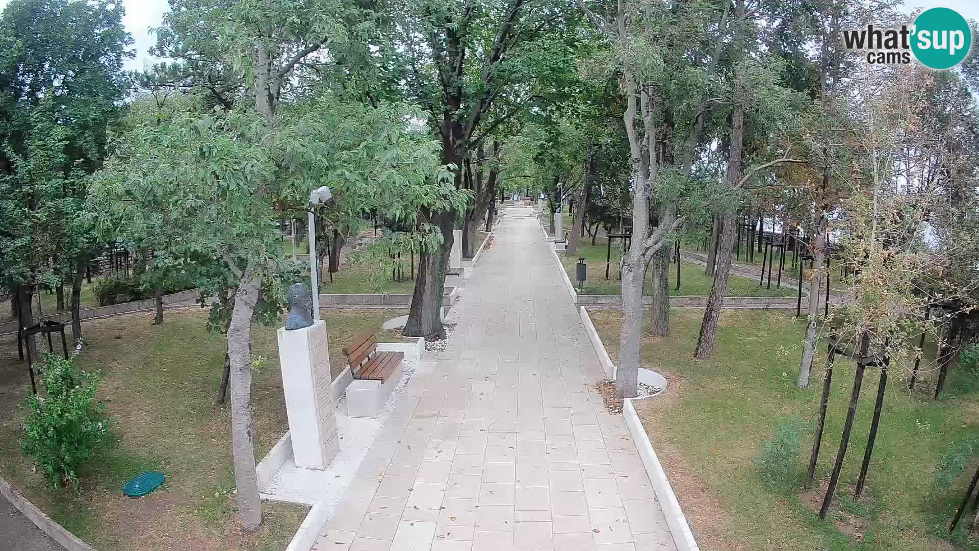 Park pisateljev Senj – Pogled v živo ob morju