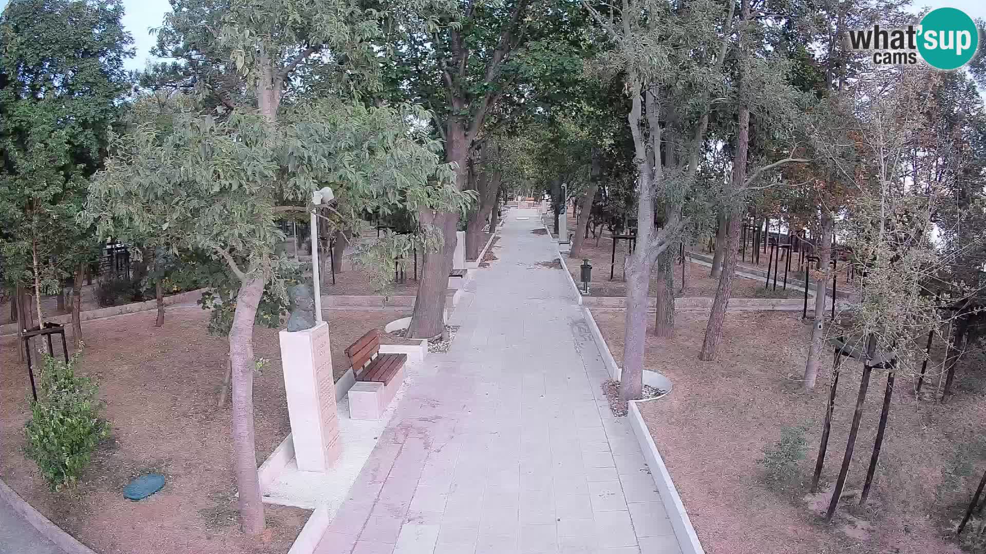 Park pisateljev Senj – Pogled v živo ob morju