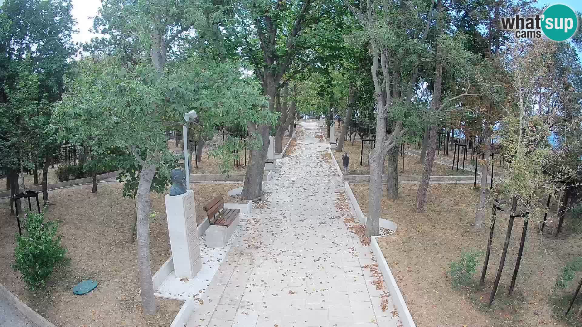 Park pisateljev Senj – Pogled v živo ob morju