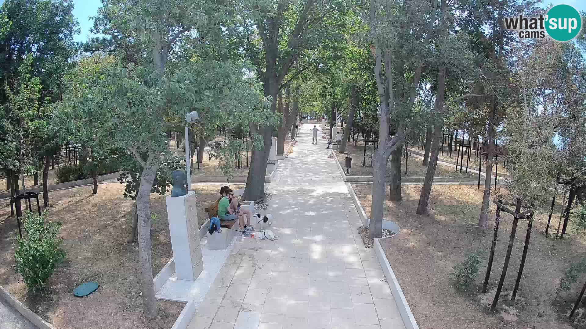 Park pisateljev Senj – Pogled v živo ob morju