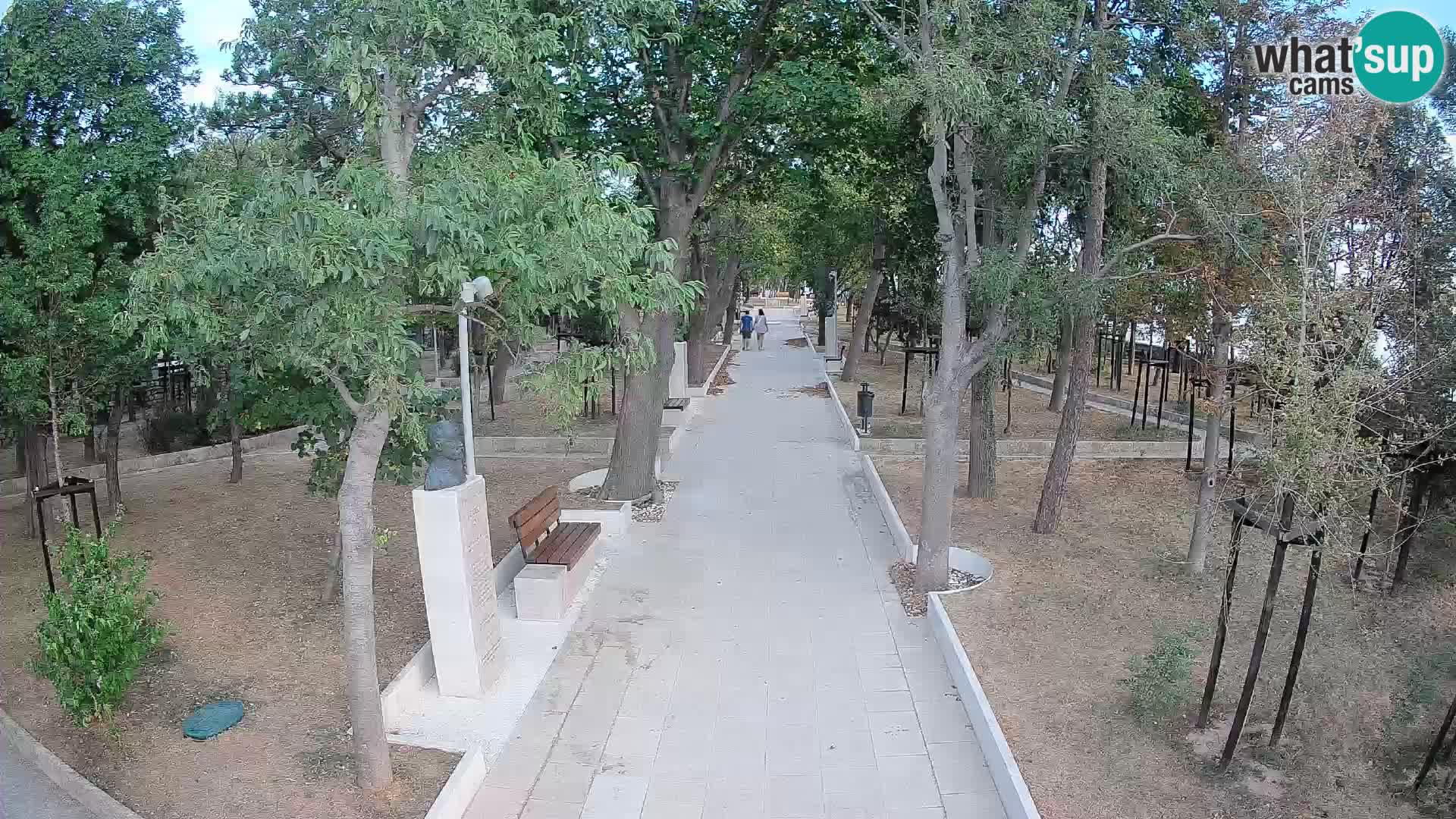 Park pisateljev Senj – Pogled v živo ob morju