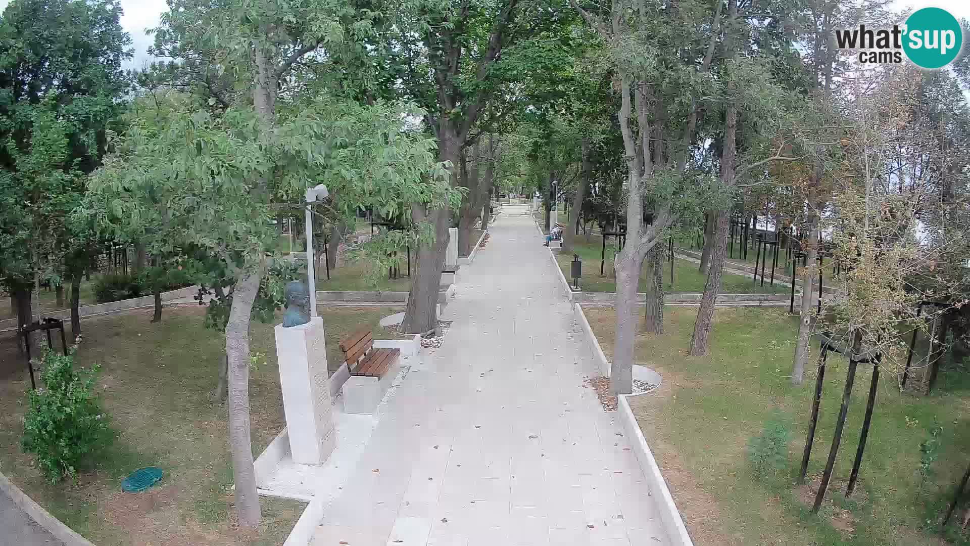 Park pisateljev Senj – Pogled v živo ob morju