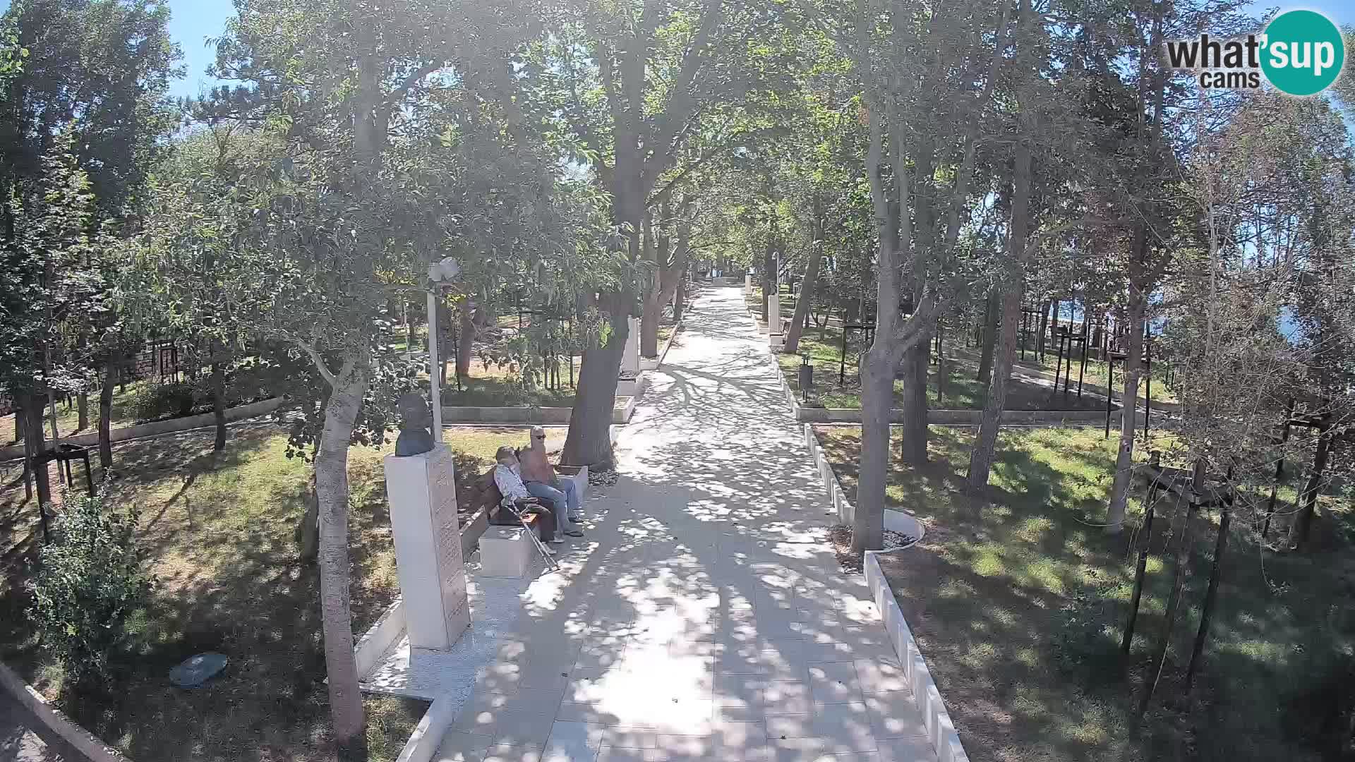 Park pisateljev Senj – Pogled v živo ob morju
