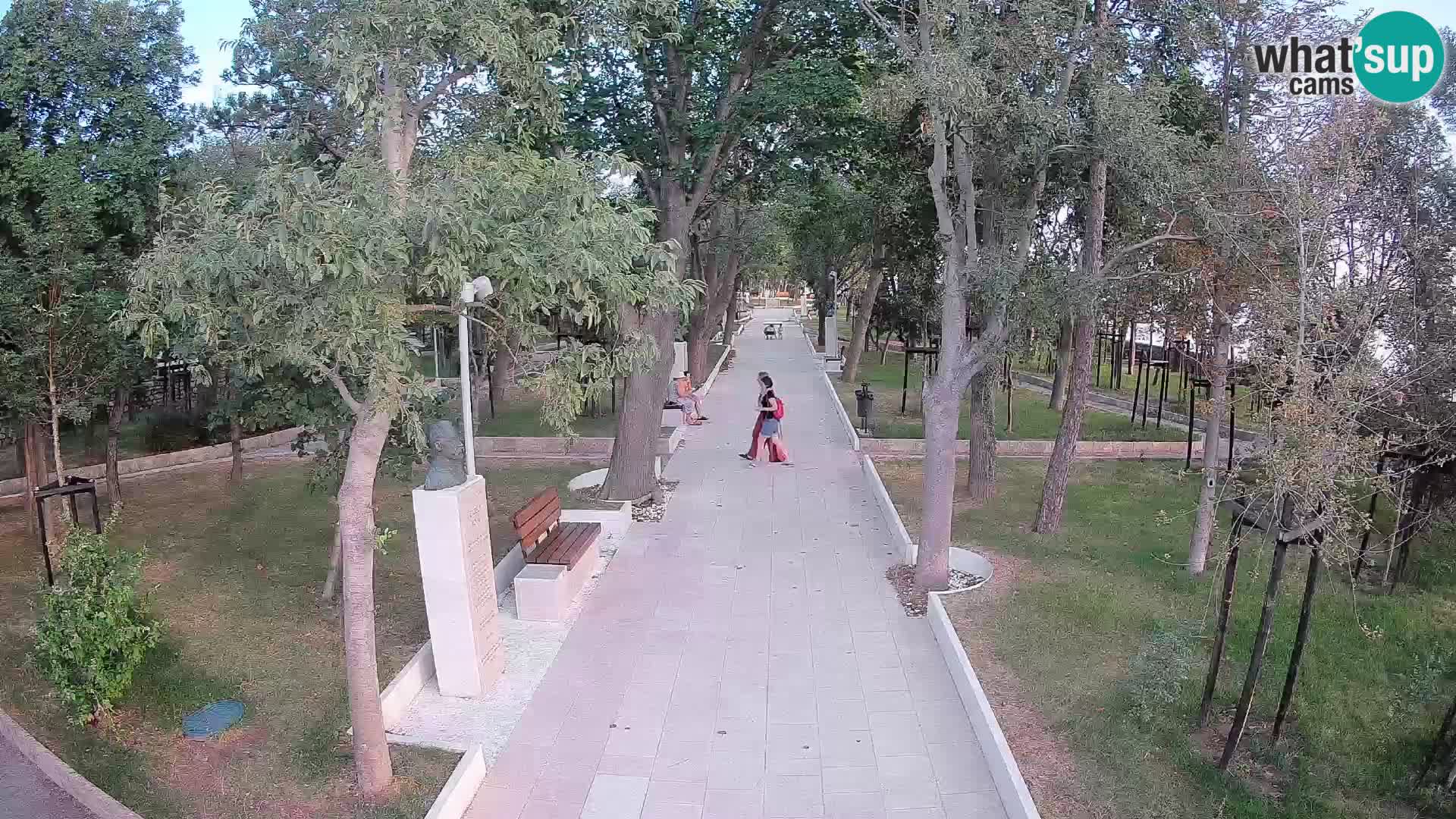 Park pisateljev Senj – Pogled v živo ob morju
