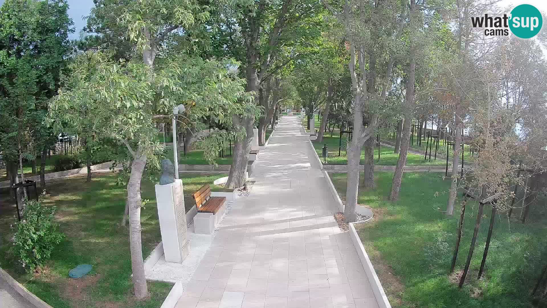 Park pisateljev Senj – Pogled v živo ob morju
