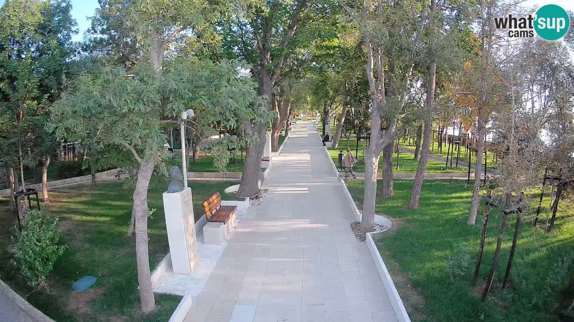 Park pisateljev Senj – Pogled v živo ob morju