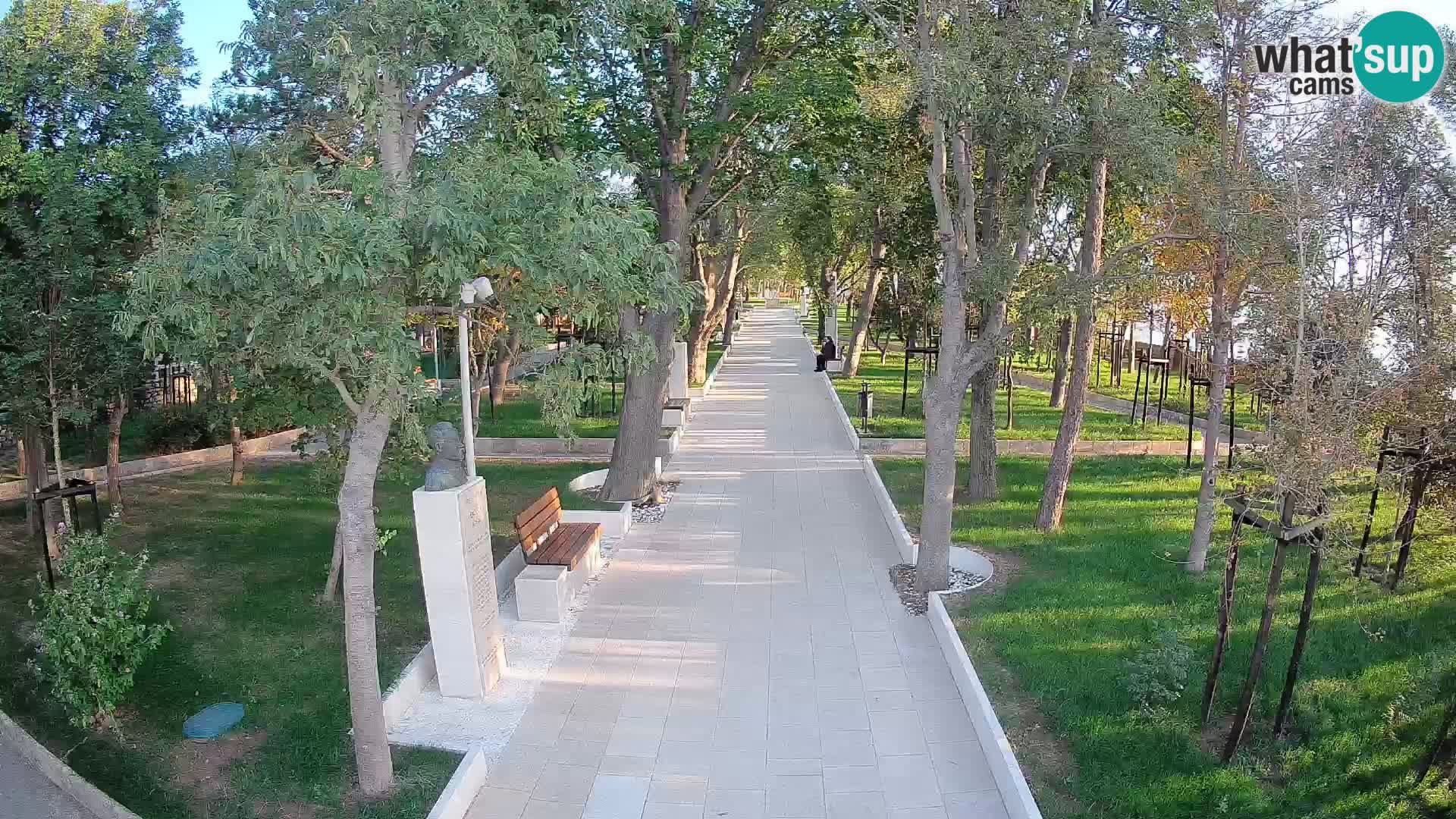 Park pisateljev Senj – Pogled v živo ob morju