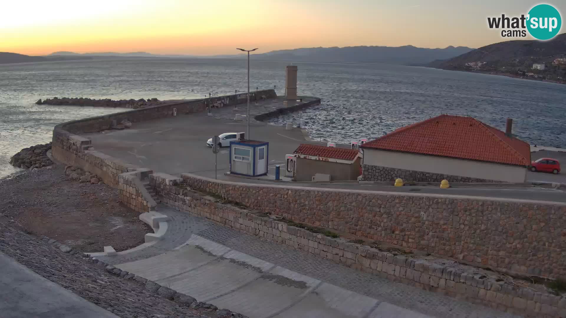 Webcam Porto di Segna – Frangiflutti e Faro in diretta