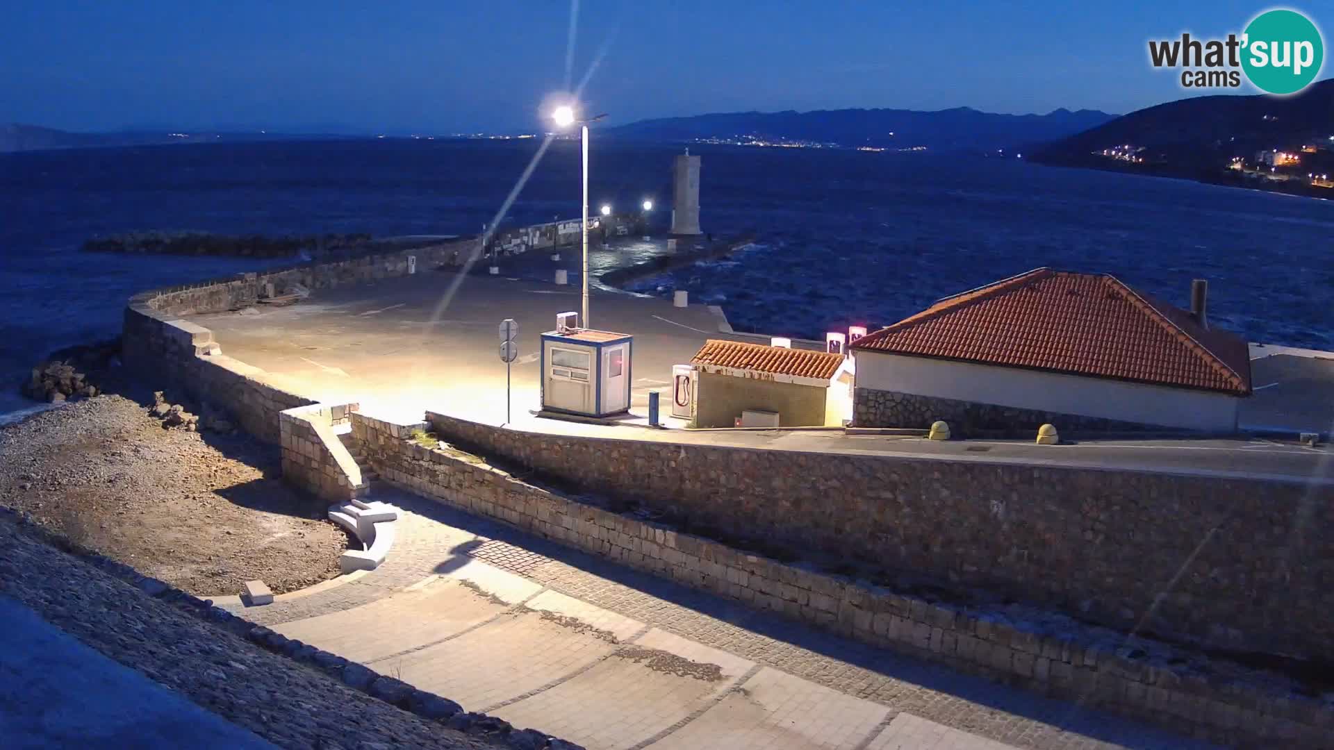 Senj Harbour Webcam – Breakwater & Lighthouse Live View