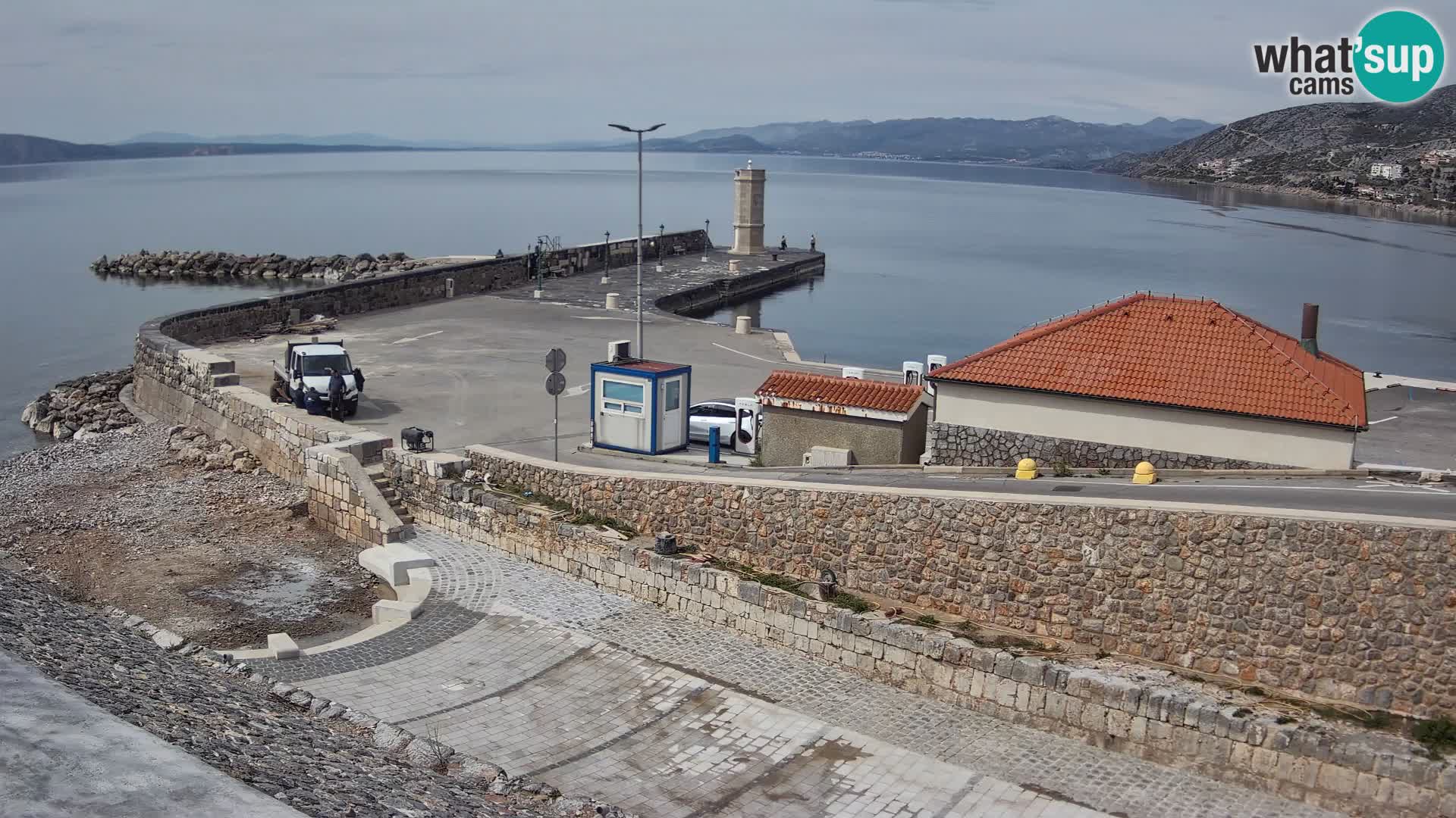 Webcam puerto de Senj – Rompeolas y faro en directo