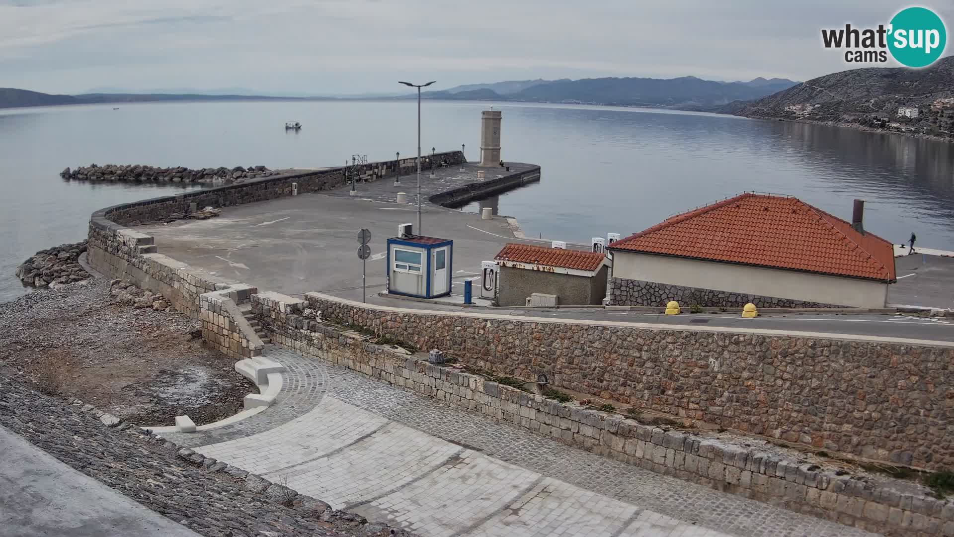 Webcam puerto de Senj – Rompeolas y faro en directo
