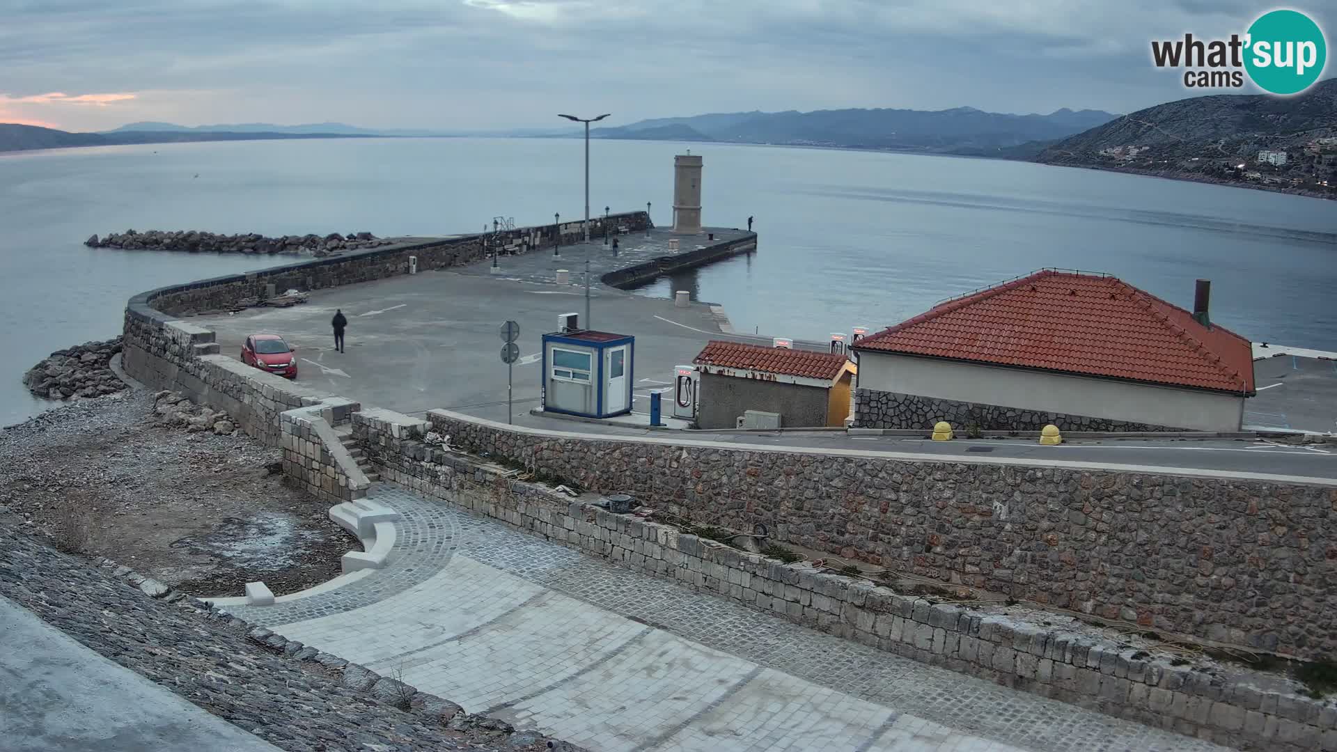 Webcam Porto di Segna – Frangiflutti e Faro in diretta