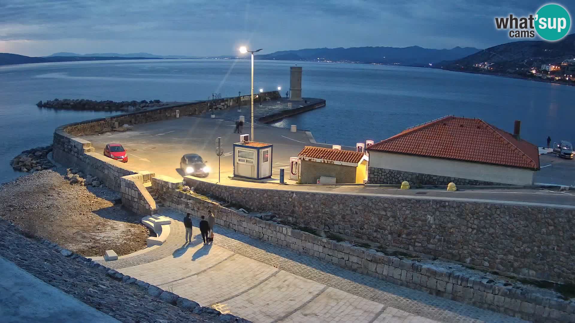 Webcam puerto de Senj – Rompeolas y faro en directo